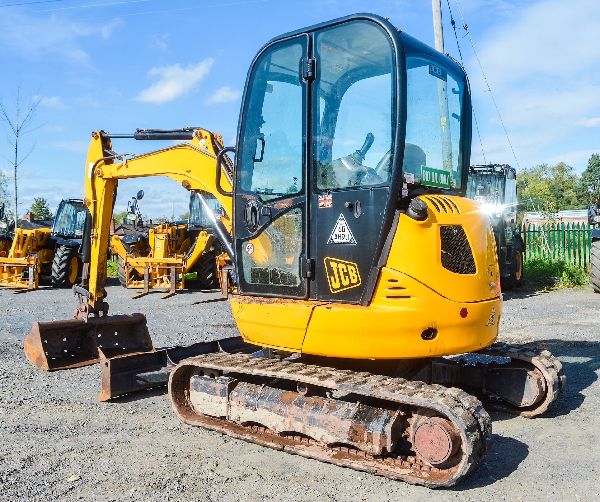 JCB 8030 ZTS 3 tonne rubber tracked excavator Year: 2013 S/N: 2021894 Recorded Hours: 1963 blade, - Image 3 of 12