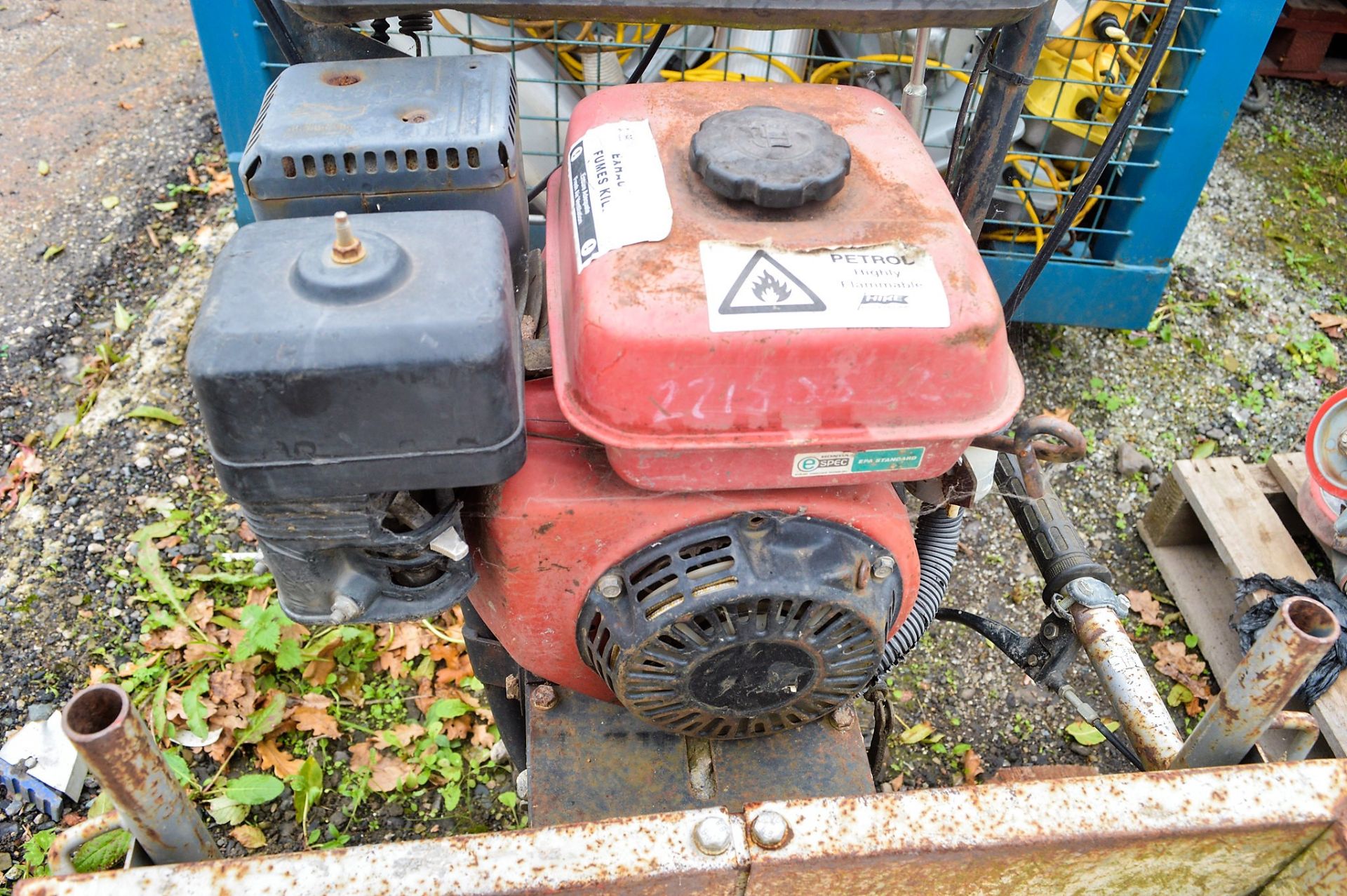 Petrol driven walk behind tracked carrier - Image 4 of 4