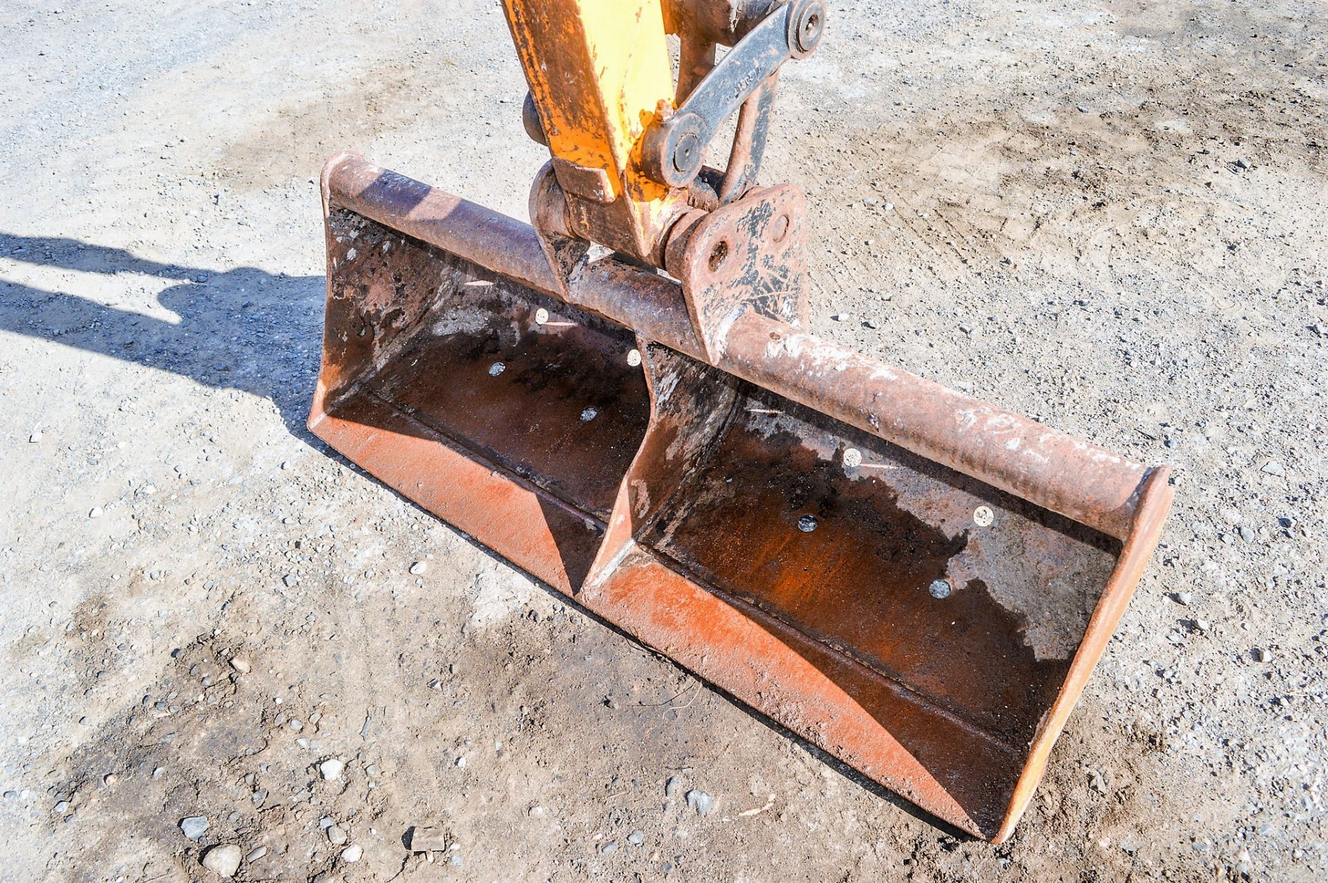 JCB 8030 ZTS 3 tonne rubber tracked excavator Year: 2013 S/N: 2021894 Recorded Hours: 1963 blade, - Image 9 of 12