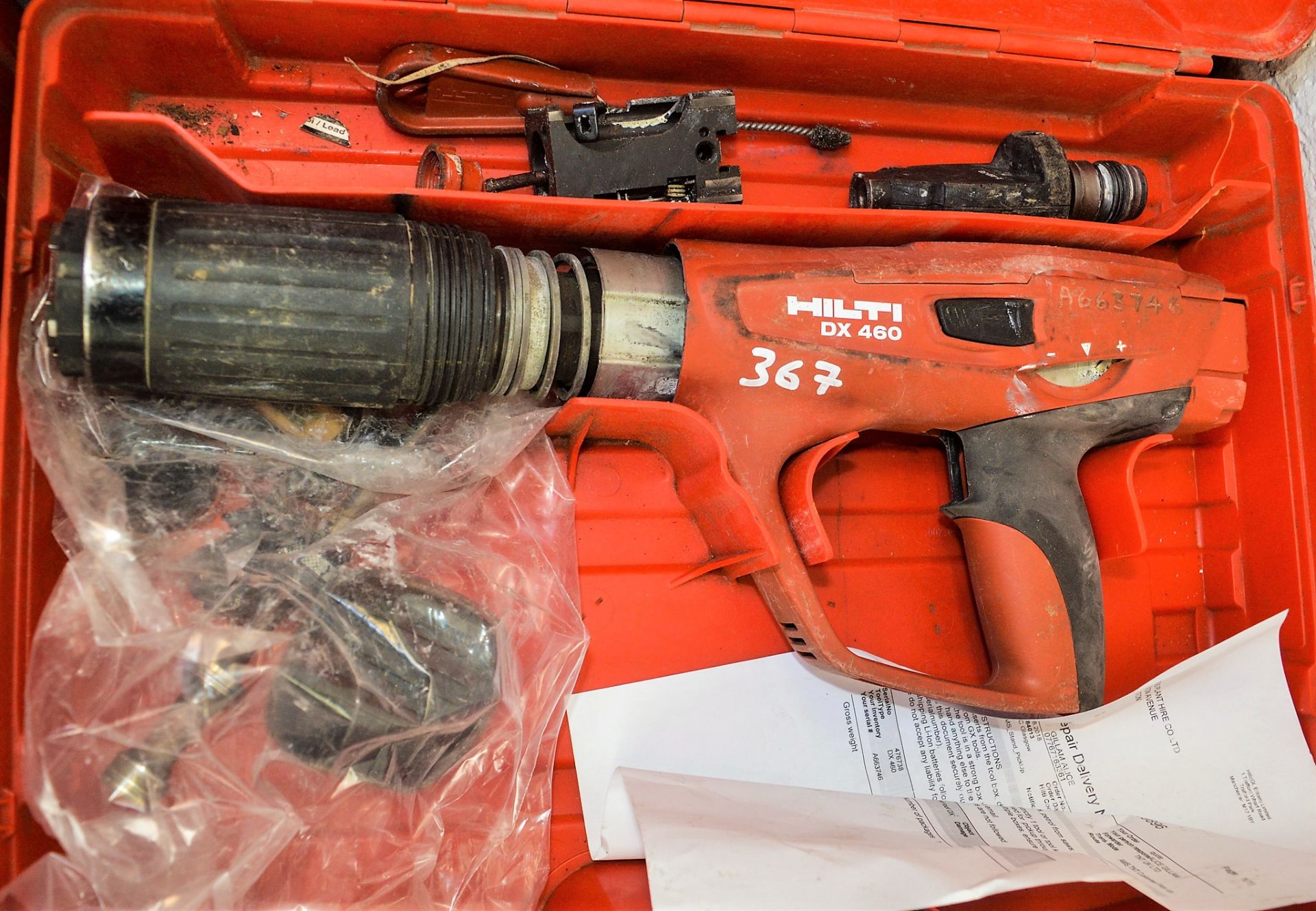 Hilti DX460 nail gun for spares c/w carry case A663746