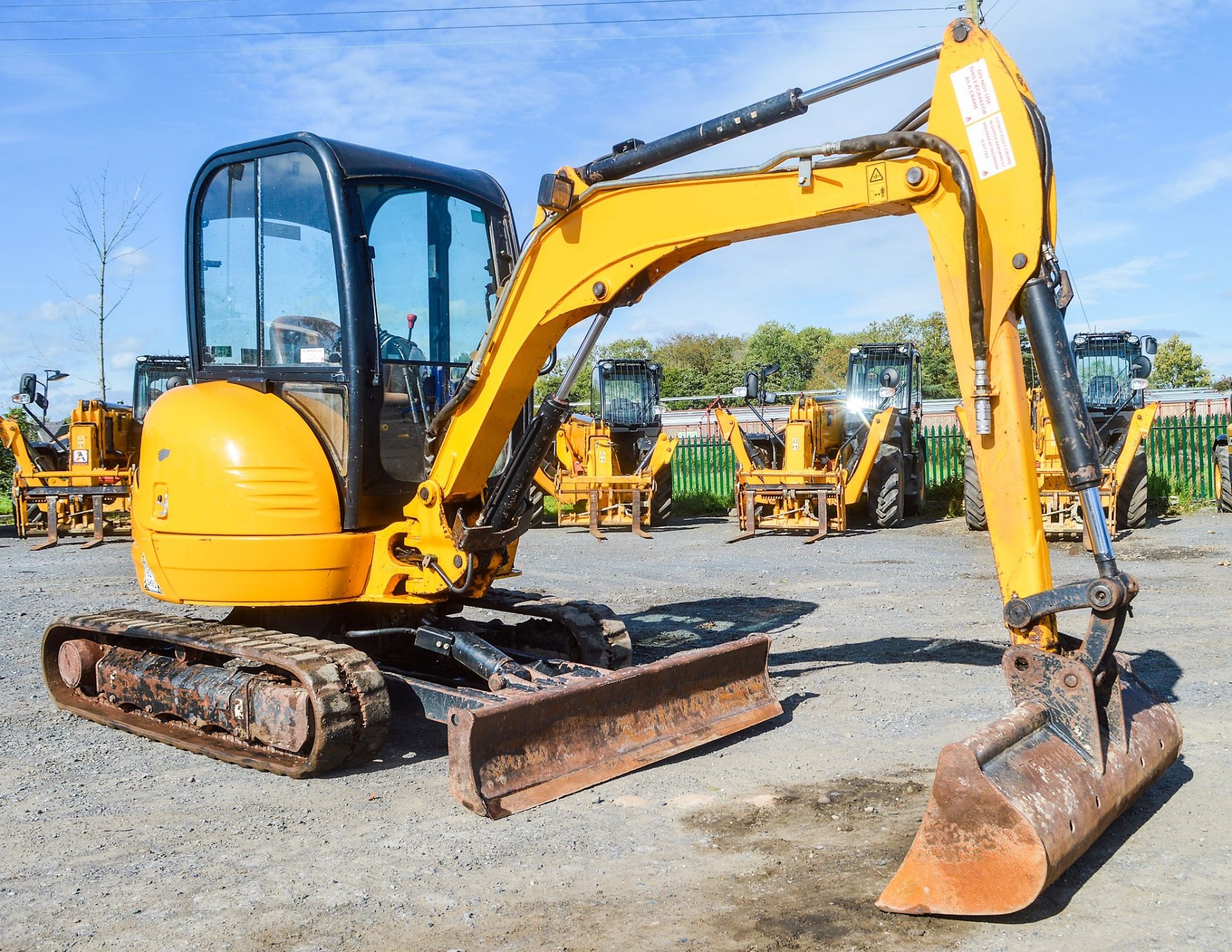 JCB 8030 ZTS 3 tonne rubber tracked excavator Year: 2013 S/N: 2021894 Recorded Hours: 1963 blade, - Image 2 of 12