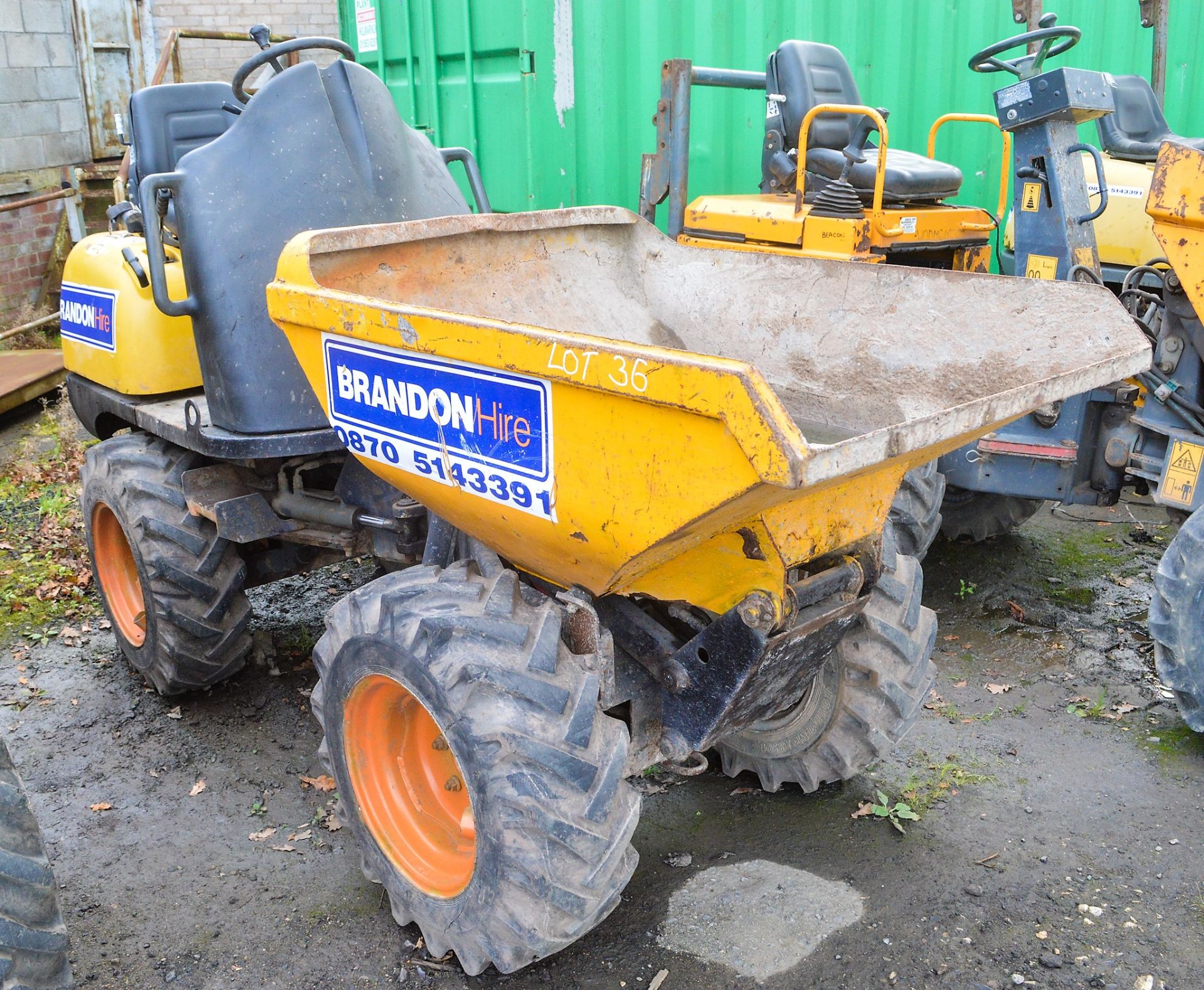 Lifton 850 hi tip dumper Year: 2002 S/N: 382 Recorded Hours: 1881 MG55 ** Machine does not start and