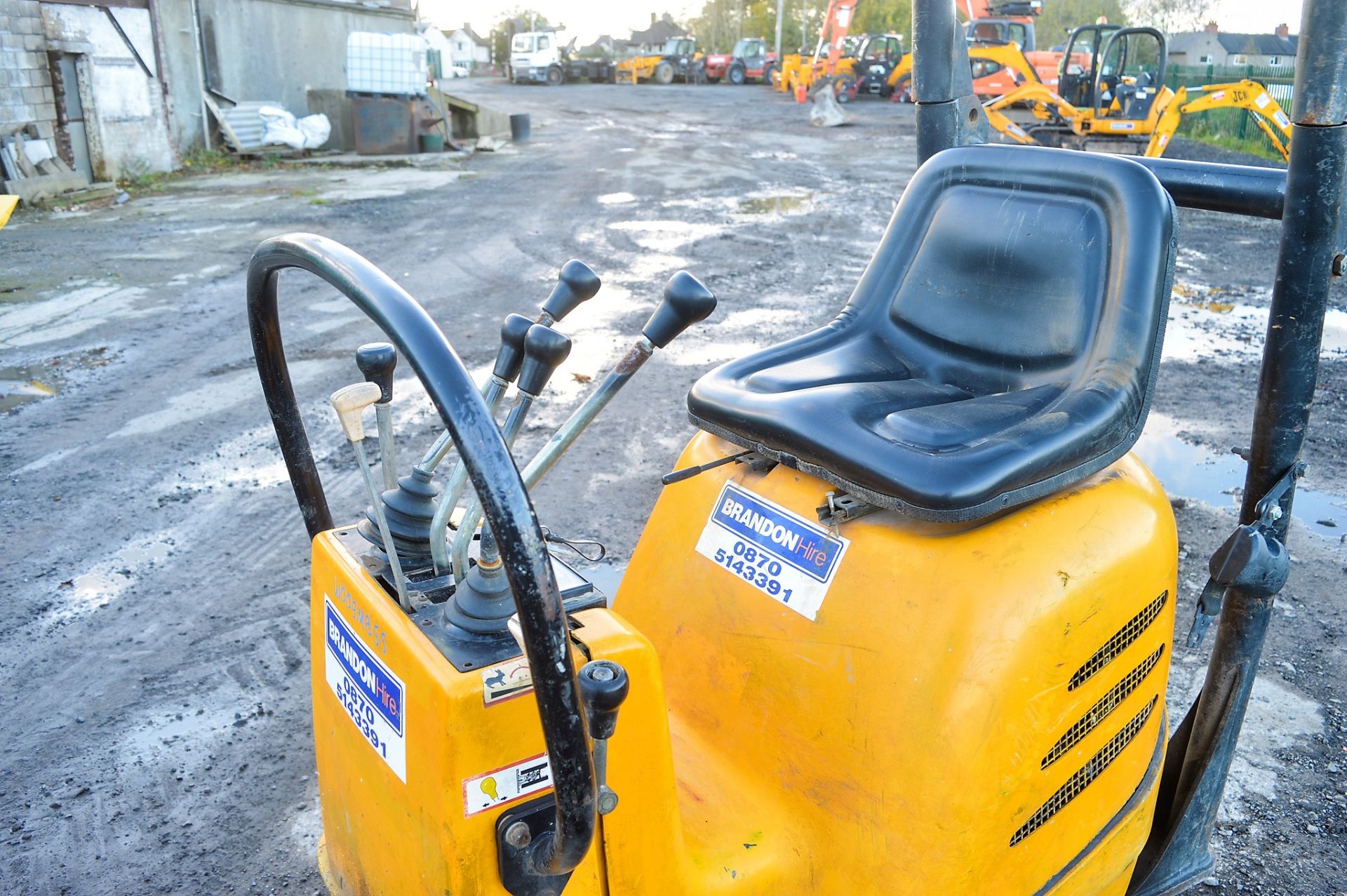 JCB 8008 Micro Plus 1 tonne rubber tracked micro excavator Year: 2003 S/N: 1006374 Recorded Hours: - Image 10 of 11
