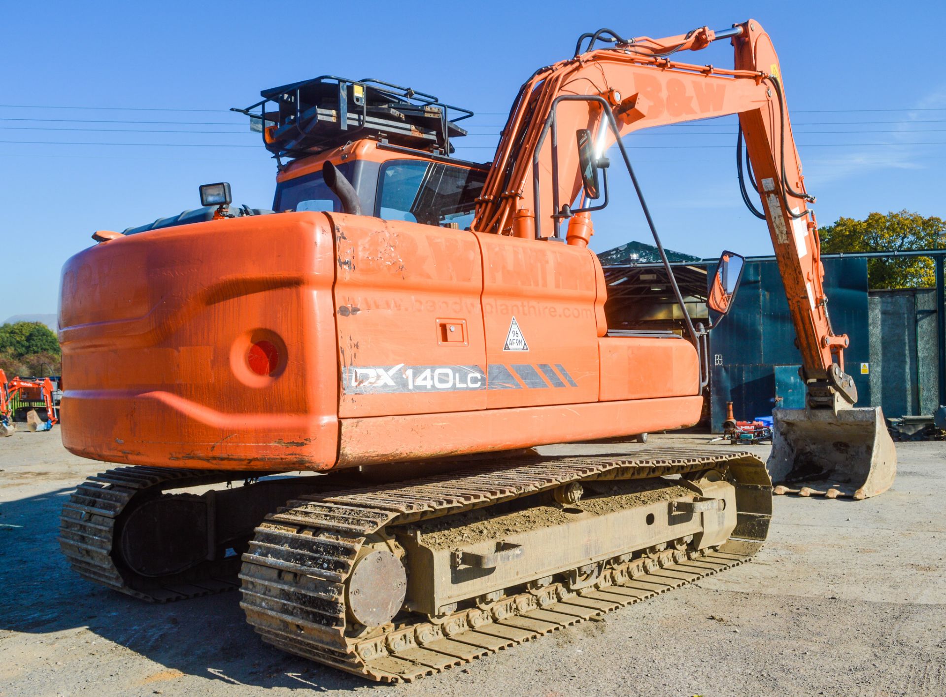 Doosan DX140LC 14 tonne steel tracked excavator Year: 2012 S/N: C0050803 Recorded Hours: 5627 piped, - Image 3 of 12