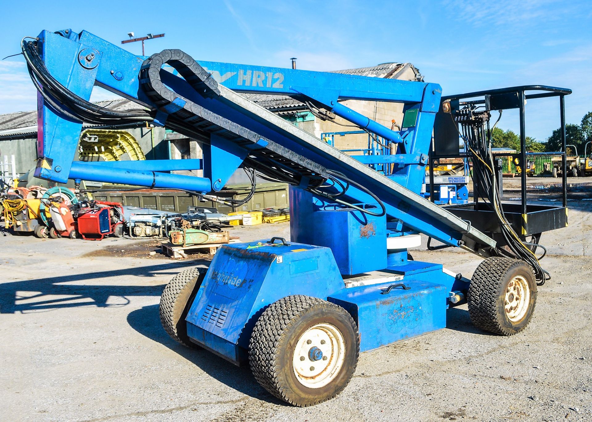Nifty HR12 12 metre diesel/electric articulated boom access platform Year: 2006 S/N: 14413 HYP055 - Image 4 of 10