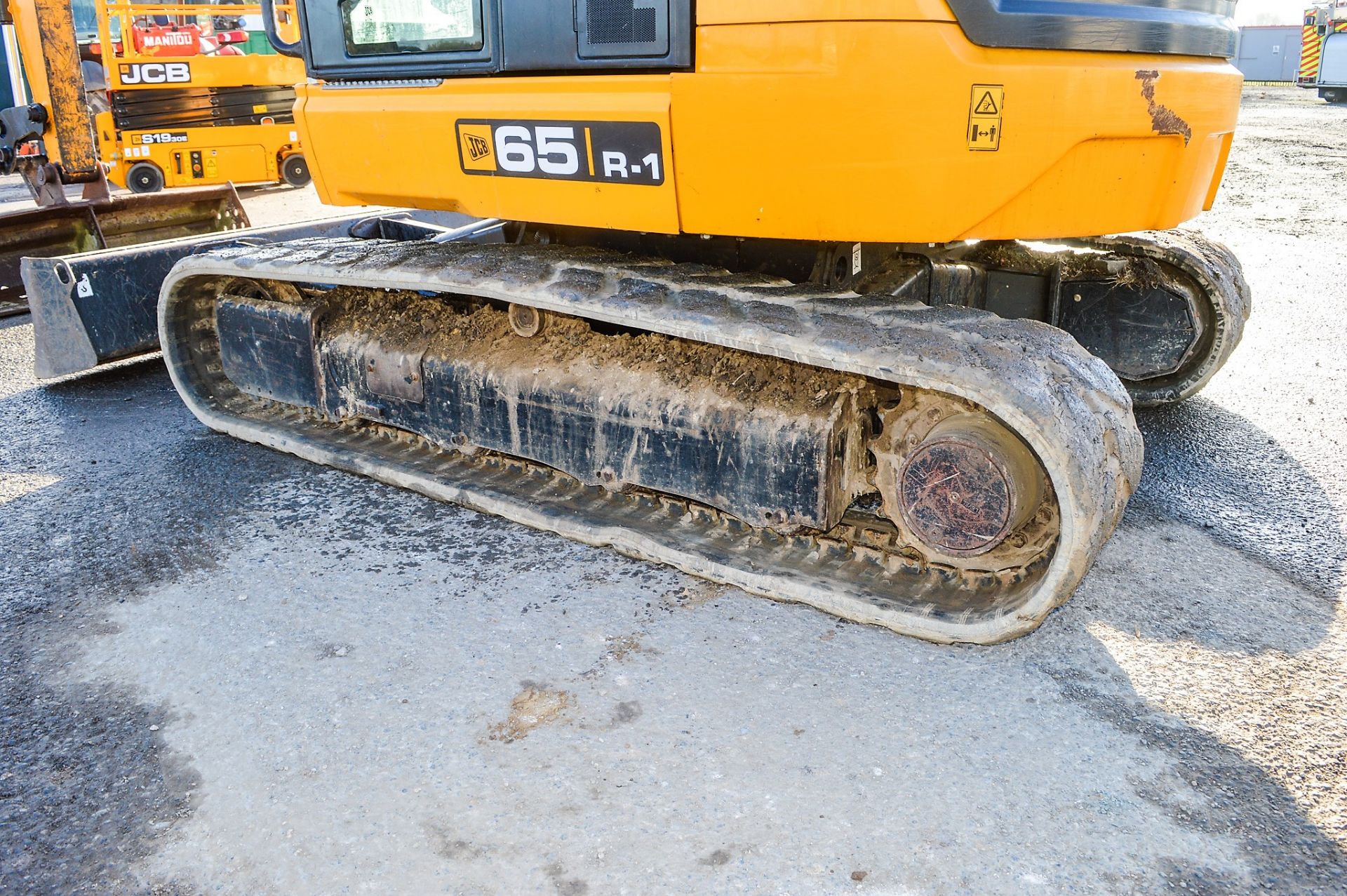 JCB 65R-1 6.5 tonne rubber tracked reduced tail swing mini excavator - Image 8 of 13