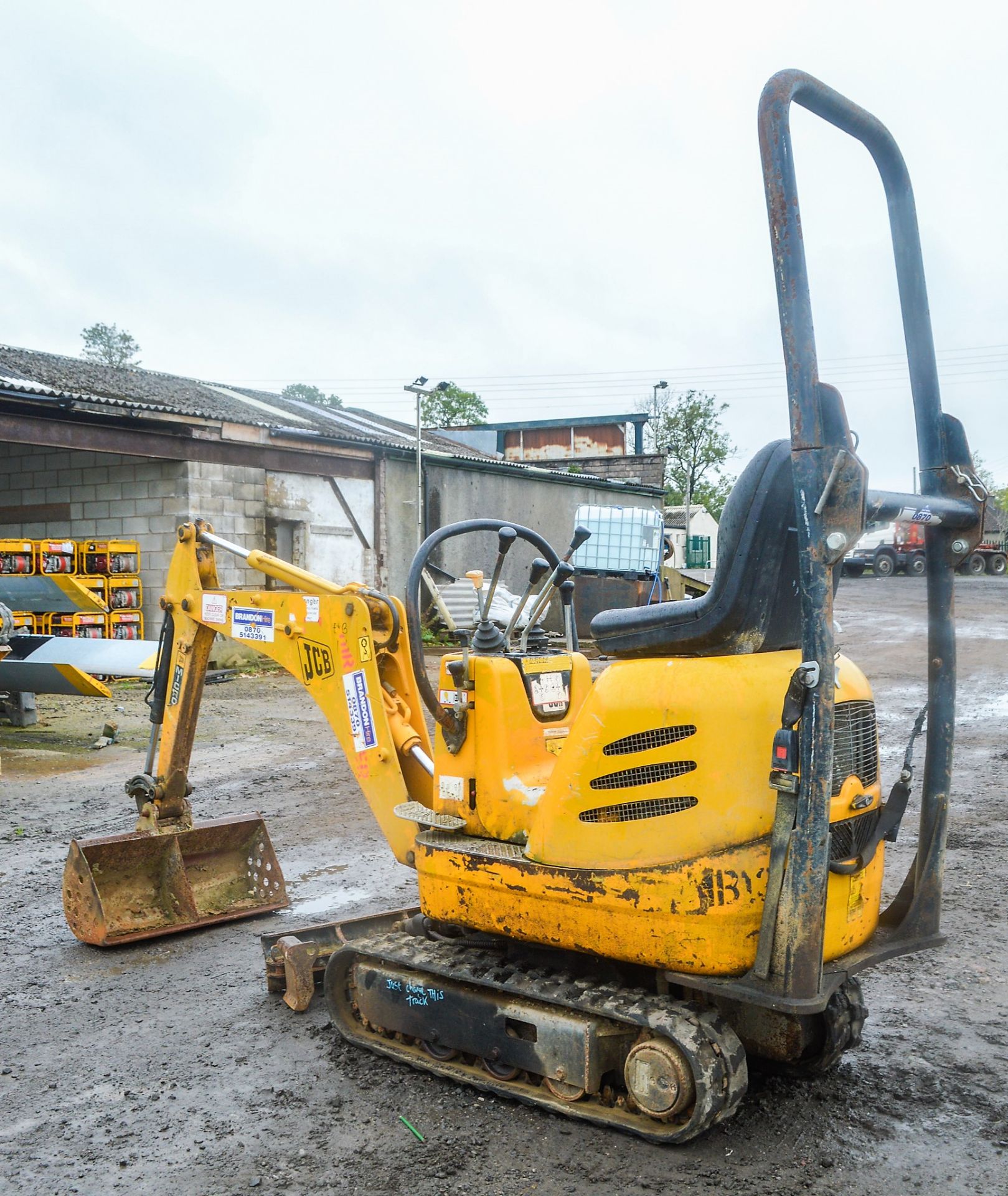 JCB 8008 1 tonne rubber tracked micro excavator Year: 2005 S/N: 1148551 Recorded Hours: 969 blade, - Image 3 of 11