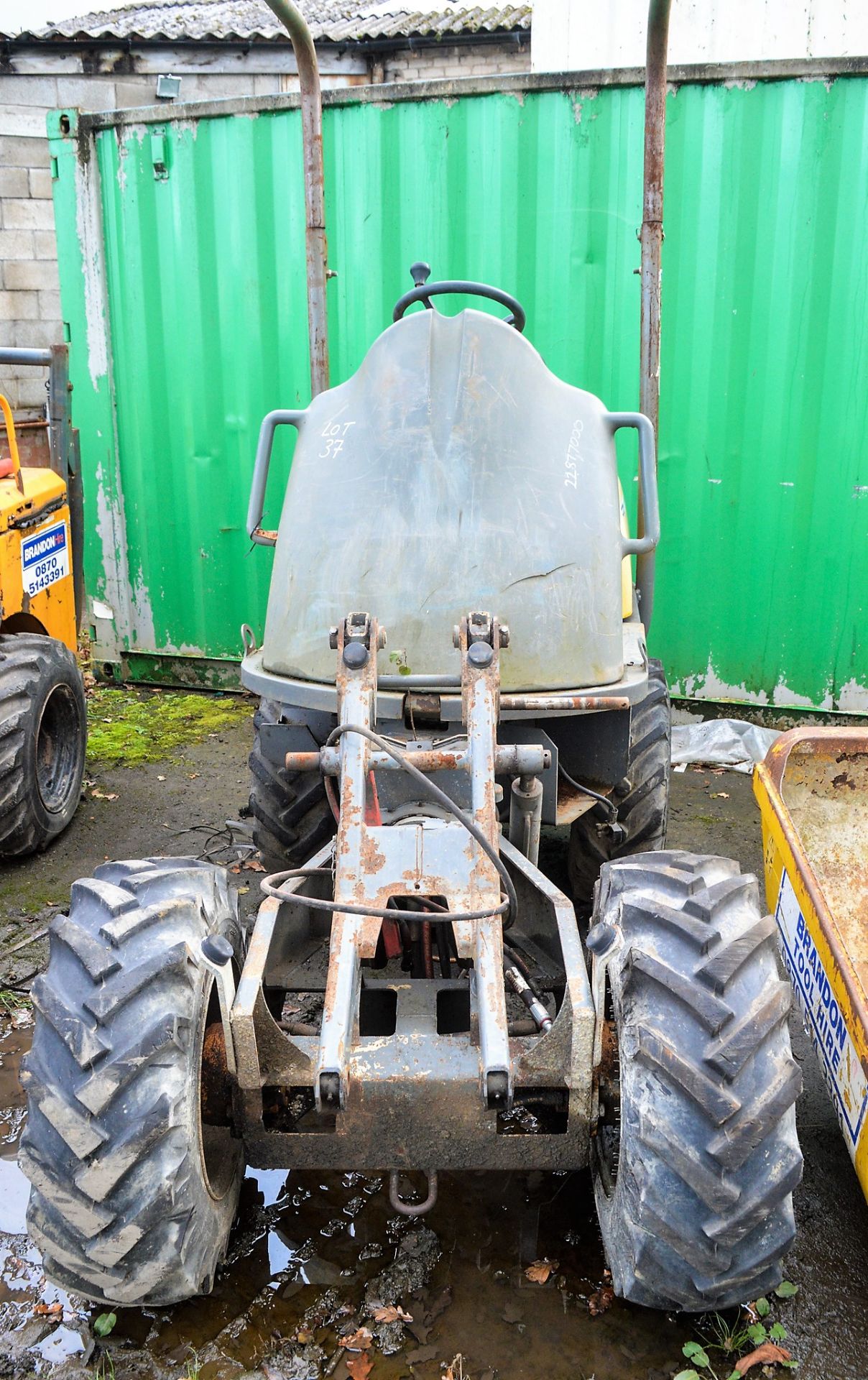 Lifton 850 hi tip dumper Year: 2003 S/N: 833 Recorded Hours: 2313 MG68 ** The machine does not start - Image 3 of 6