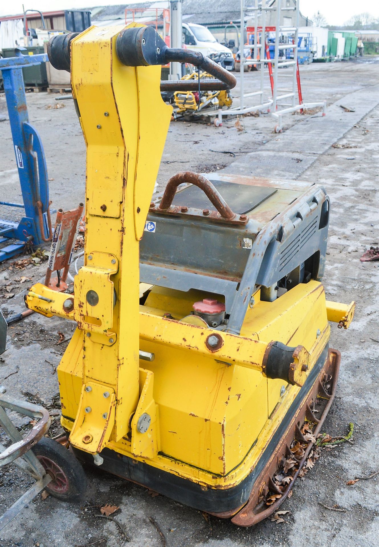 Wacker Neuson DPU 100 - 70 diesel driven remote control compactor plate ** No remote ** - Image 2 of 2