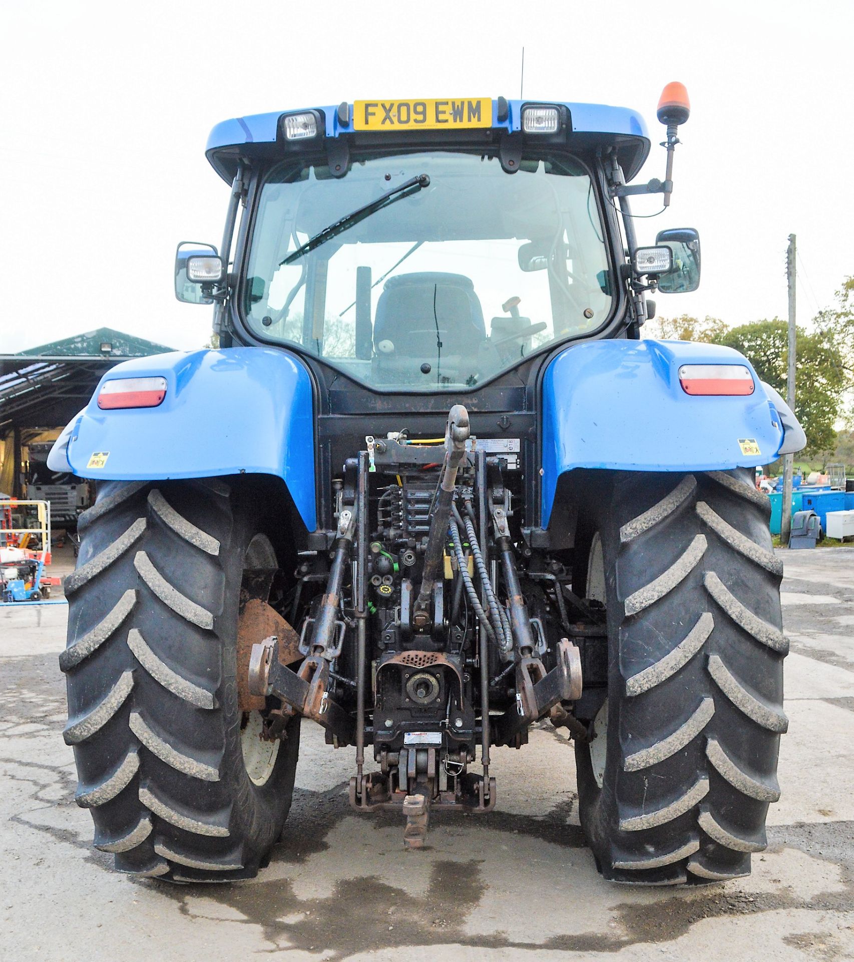 New Holland 6080 Power Command tractor Year: 2009 Recorded Hours: 6709 c/w front links, 50 kph - Image 6 of 13