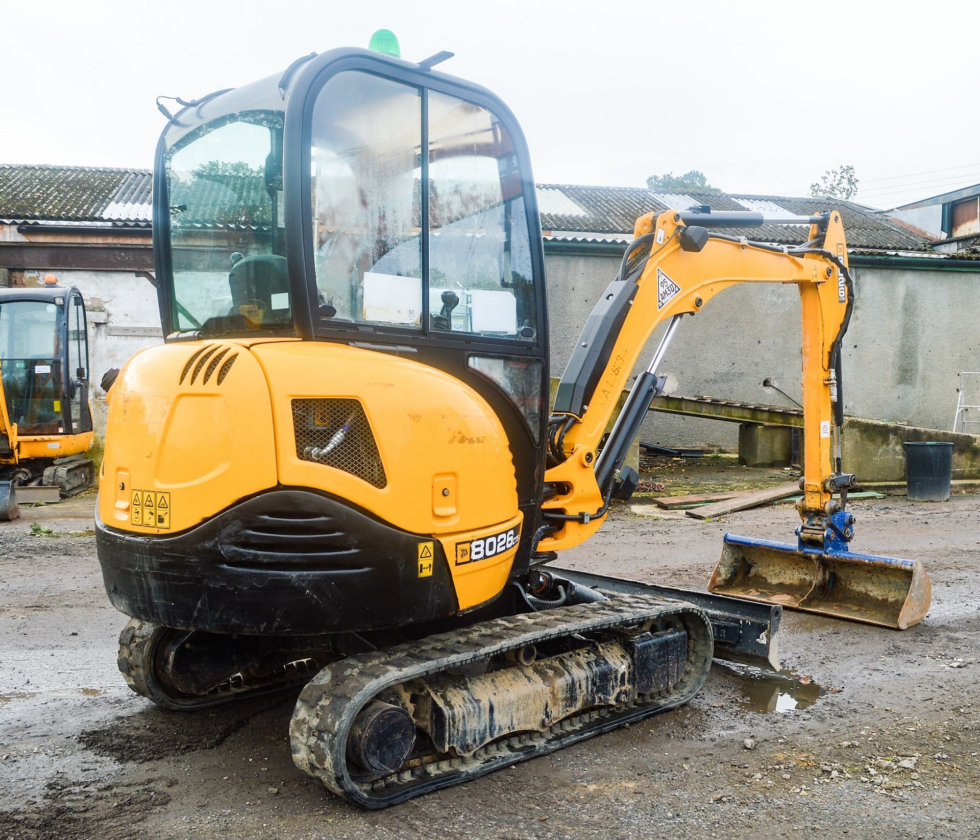 JCB 8026 CTS 2.6 tonne rubber tracked excavator Year: 2015 S/N: 1780389 Recorded Hours: 903 blade, - Image 4 of 13