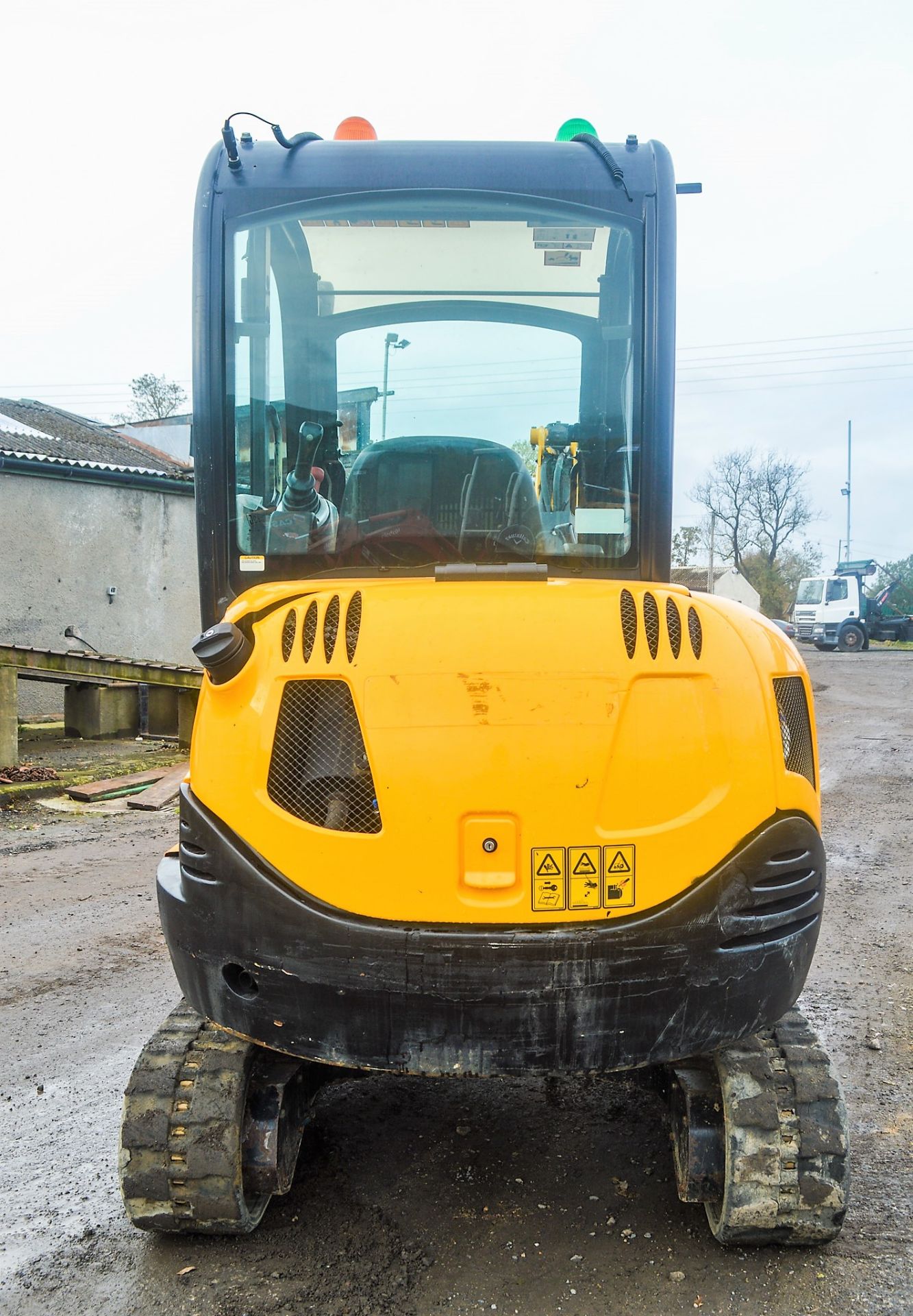 JCB 8026 CTS 2.6 tonne rubber tracked excavator Year: 2015 S/N: 1780389 Recorded Hours: 903 blade, - Image 6 of 13