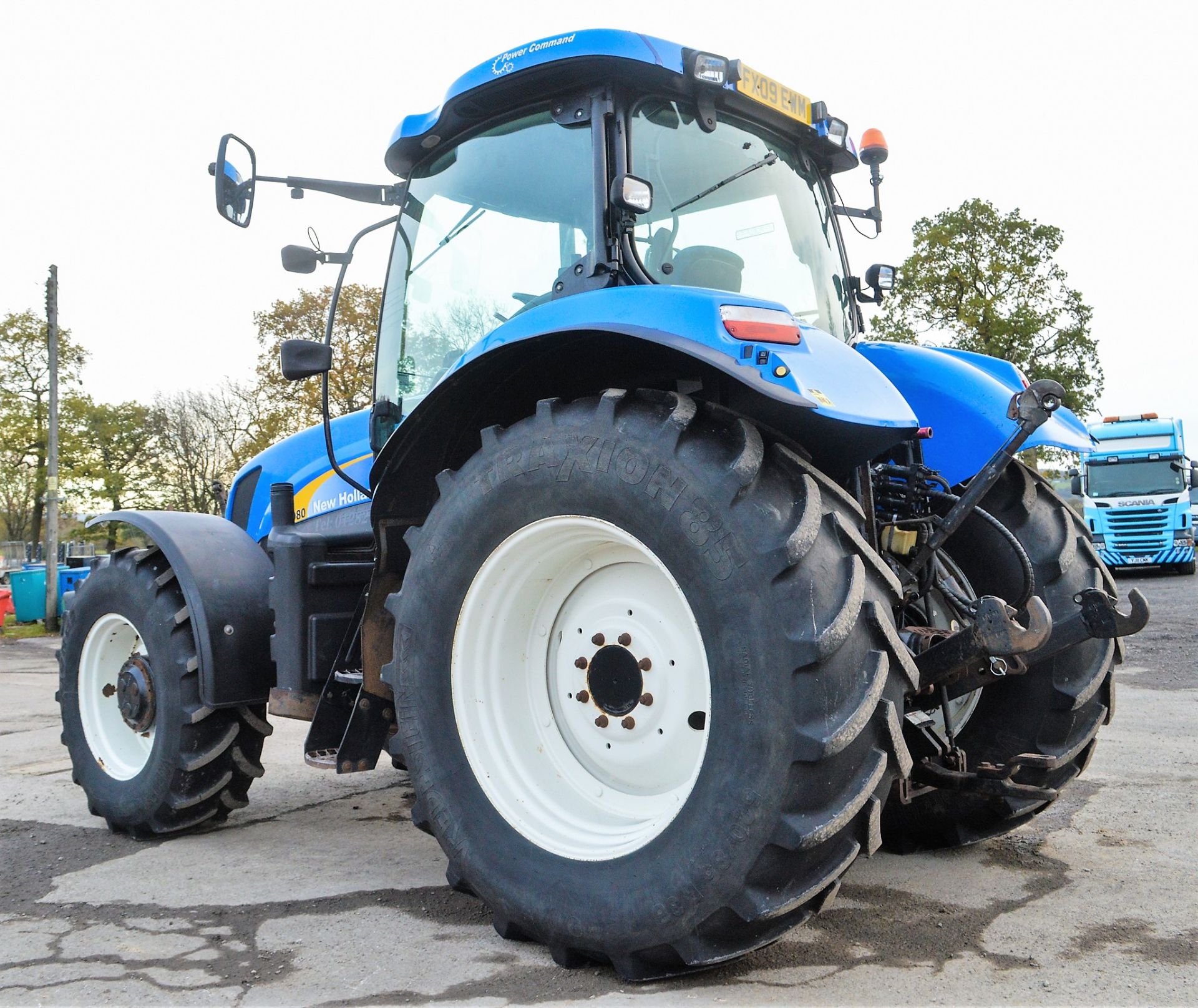 New Holland 6080 Power Command tractor Year: 2009 Recorded Hours: 6709 c/w front links, 50 kph - Image 3 of 13