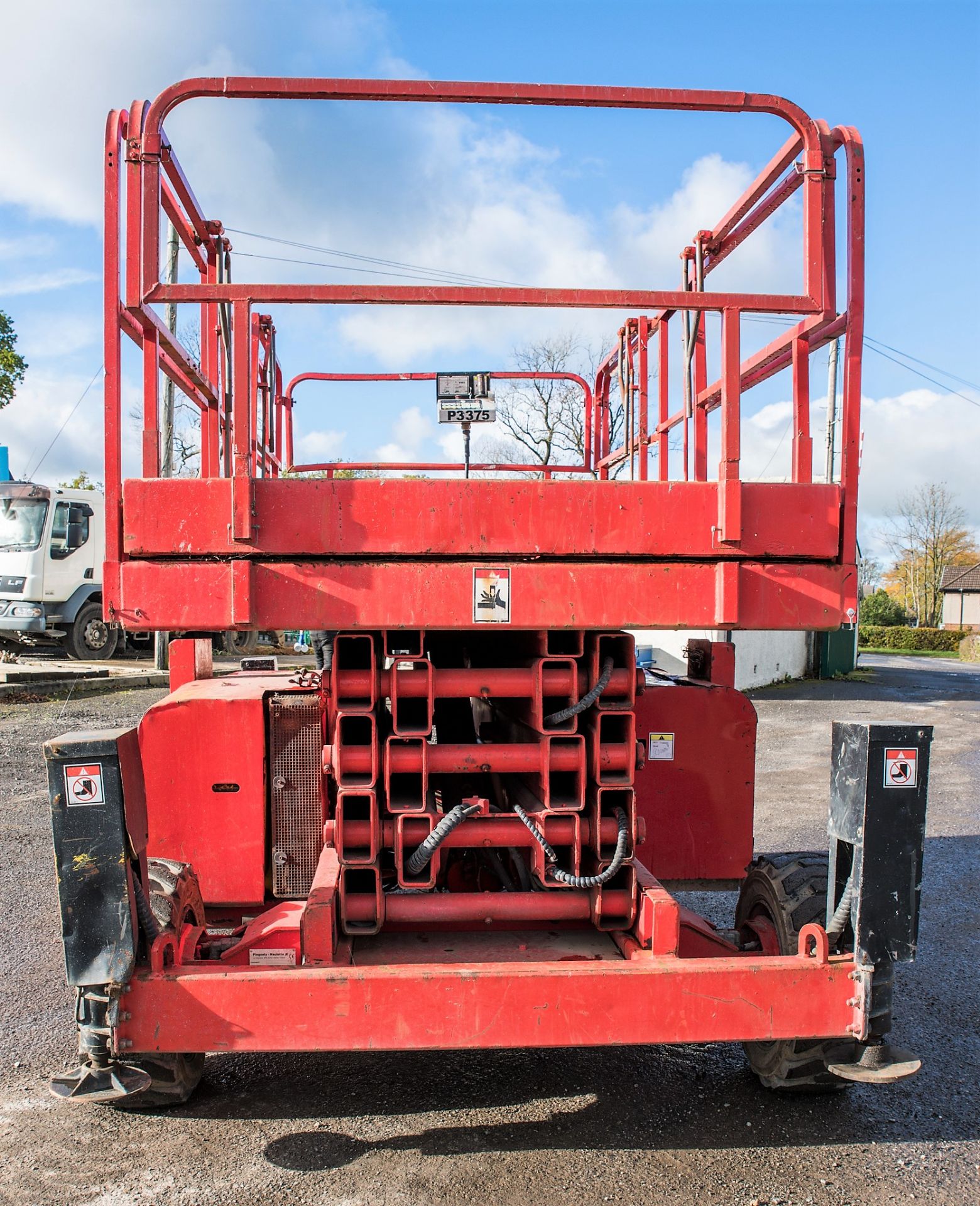 Haulotte H15SX diesel driven scissor lift access platform Year: 2003 S/N: 104436 Recorded Hours: 527 - Image 6 of 10