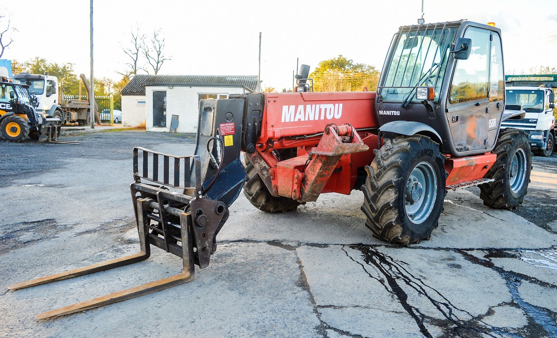 Manitou 1435 SL 14 metre telescopic handler Year: 2007 S/N: 238347 Recorded Hours: 5712 1588