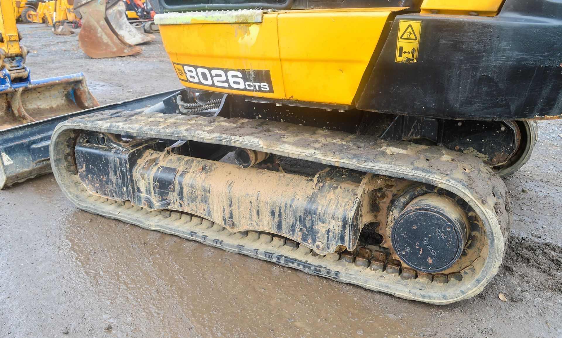 JCB 8026 CTS 2.6 tonne rubber tracked excavator Year: 2015 S/N: 1780389 Recorded Hours: 903 blade, - Image 8 of 13