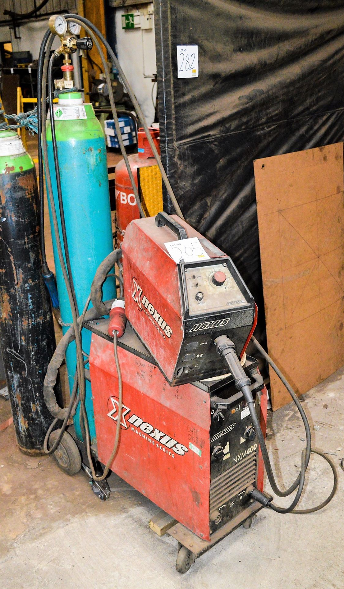 Nexus NXM 400 400 amp mig welding set ** Gas bottle not included **