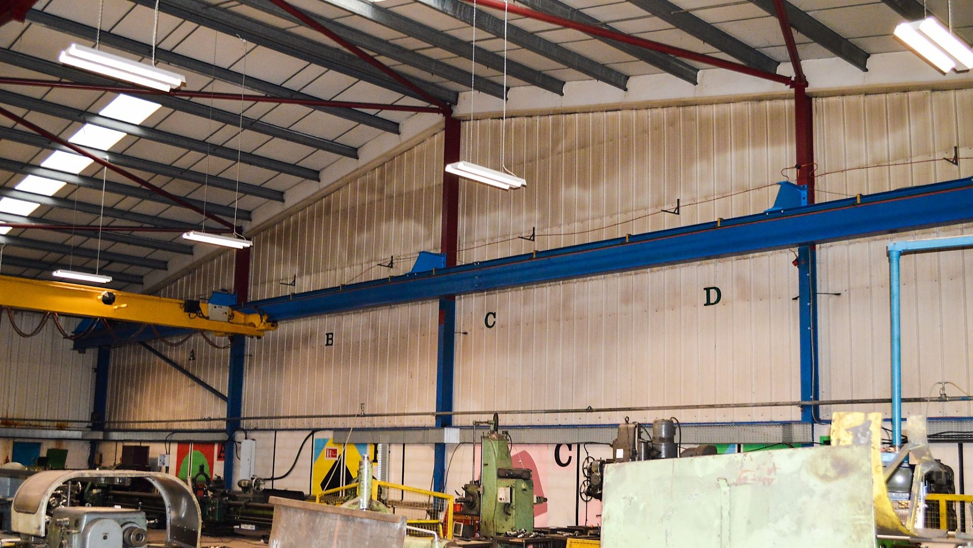 Matterson 2 tonne overhead gantry crane Approximately 40 metre long by 25 metre wide **Buyers must - Image 3 of 6