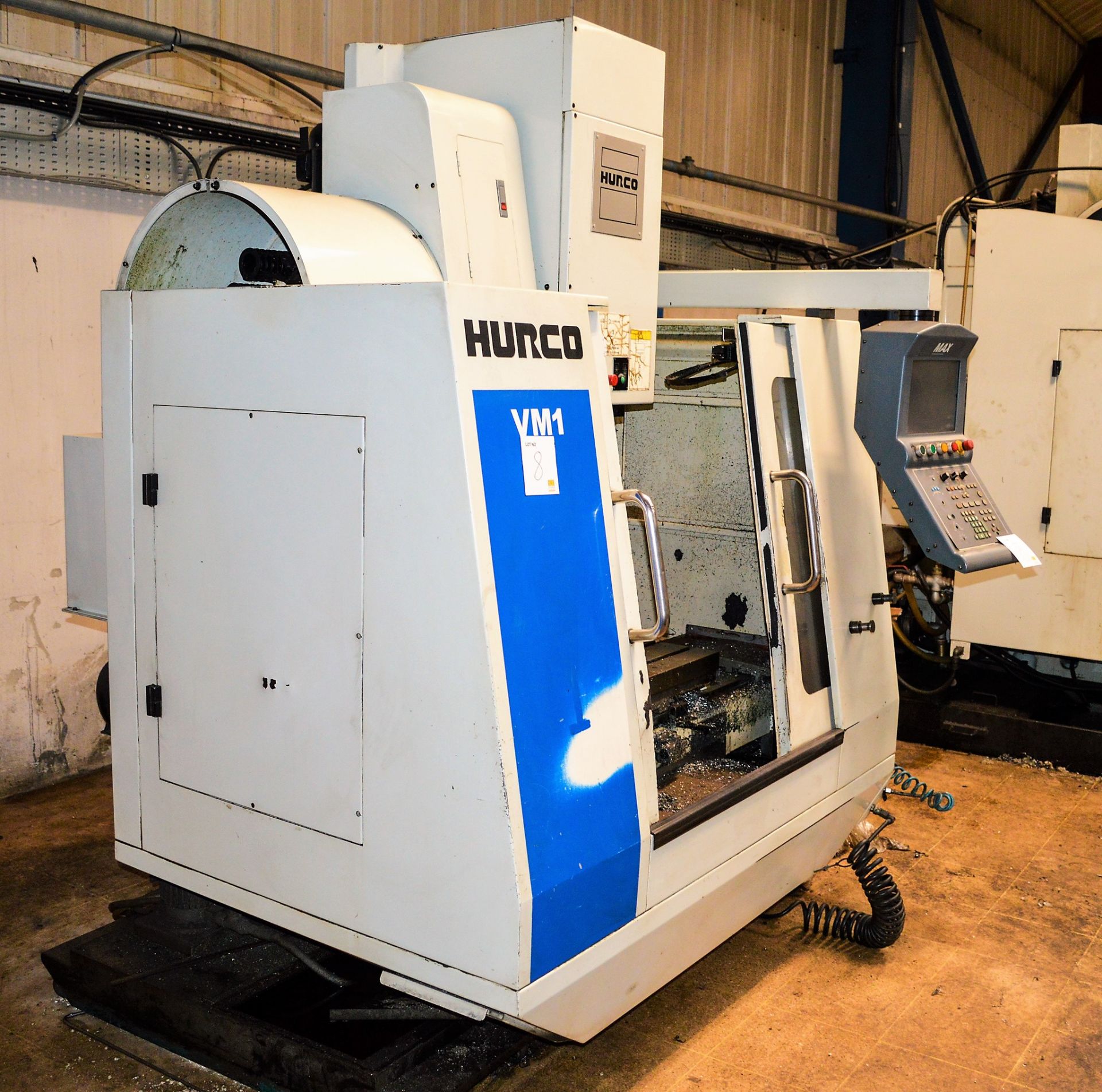 Hurco VM1 CNC vertical machine centre Year: 2007 S/N: V12104 c/w 30 inch x 14 inch table, 20 station - Image 2 of 5