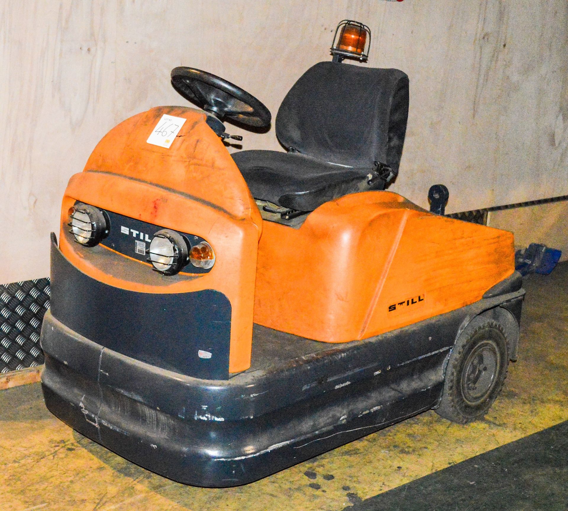 Stihl battery electric factory tug c/w charger