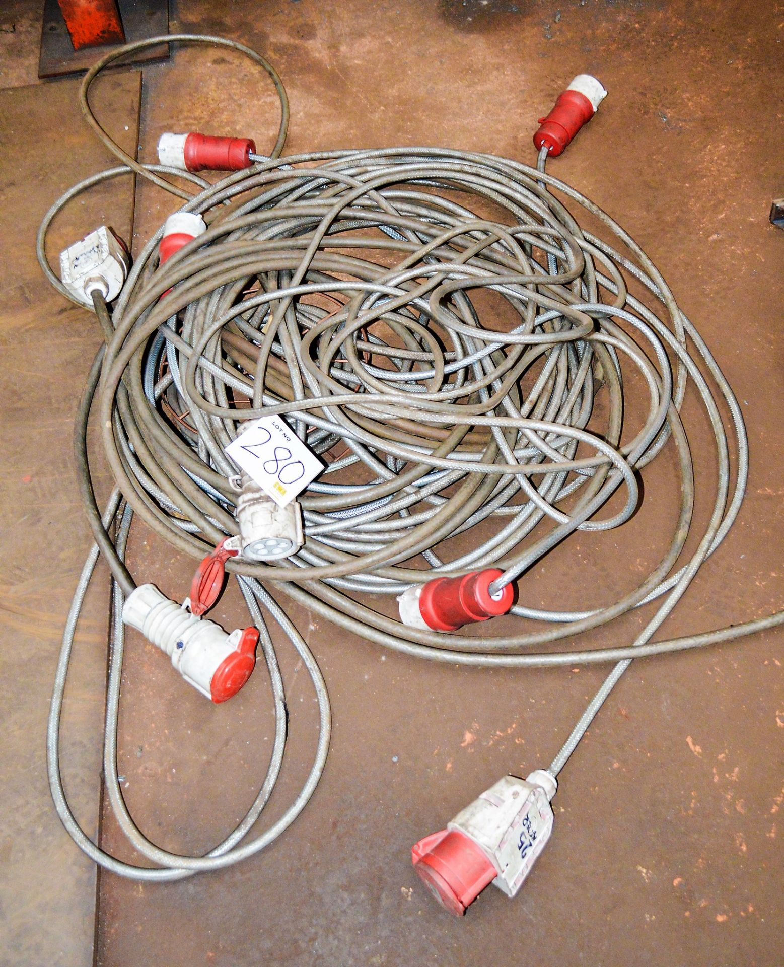 Quantity of 3 phase extension cables