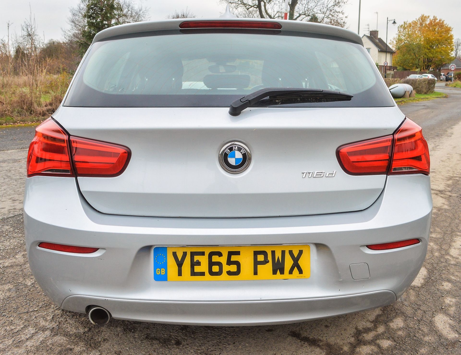 BMW 116d SE 1.5 litre diesel manual 5 door hatchback car Registration Number: YE65 PWX Date of - Image 6 of 9