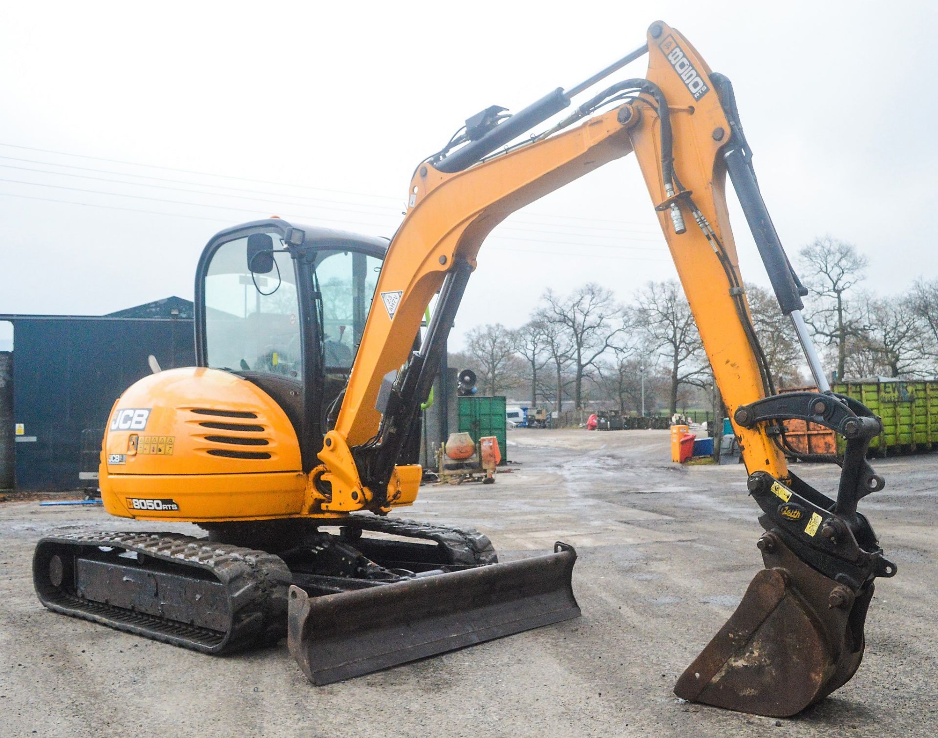 JCB 8050 RTS 5 tonne rubber tracked excavator Year: 2013 S/N: 1741893 Recorded Hours: 1756 blade, - Bild 2 aus 11