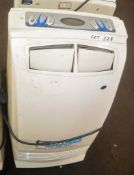 Gree 240v air conditioning unit CH2579