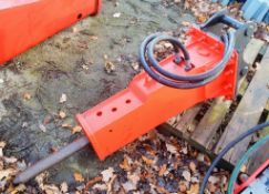 Hydraulic breaker to suit 3 to 6 tonne machine