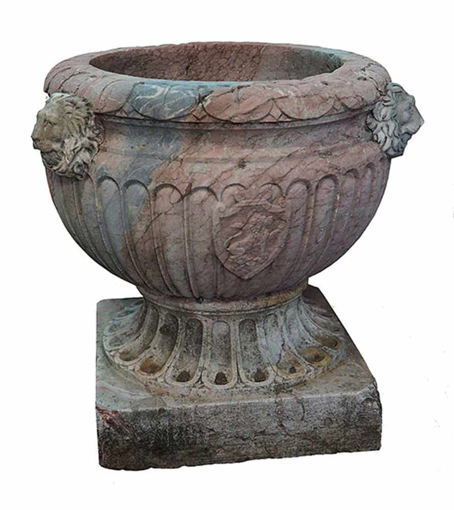 Marmorcachepot Höhe: 57 cm. Breite: 66 cm. Tiefe: 66 cm. Italien, 19. Jahrhundert. In Marmor - Bild 2 aus 2