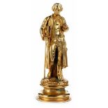 Voltaire Höhe: 15 cm. 19. Jahrhundert. Vergoldete Bronzefigur des Voltaire mit einem Stab in der