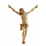 Corpus Christi in Elfenbein Höhe: 26 cm. Armweite: 19,5 cm. Wohl Goa oder China, 17. Jahrhundert.