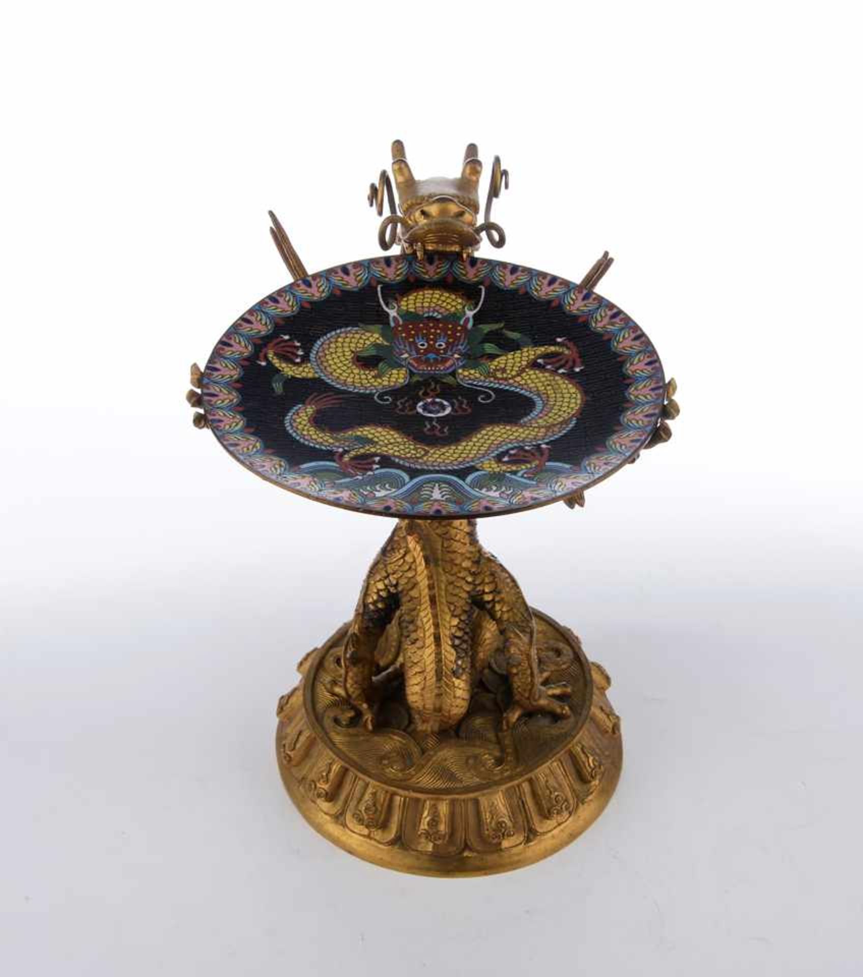 Anbietschale. Asiatika, China. Kaiserlicher Drache auf Lotussockel, einen Cloisonne-Teller - Bild 3 aus 5