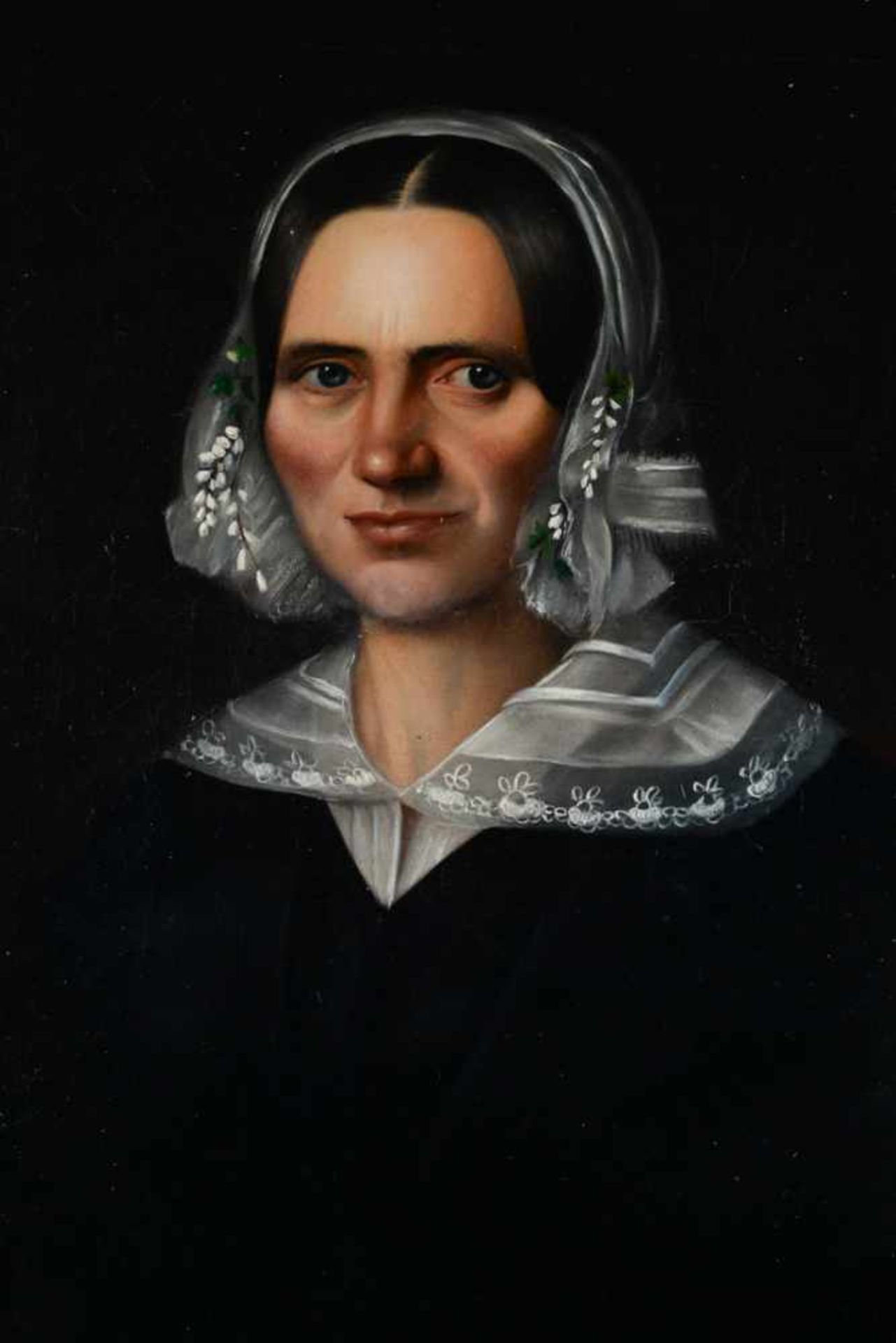 Junge Frau mit Spitzenhaube. Biedermeier-Porträt. Öl auf Leinwand, Datierung um 1840/60, unsigniert, - Bild 2 aus 7