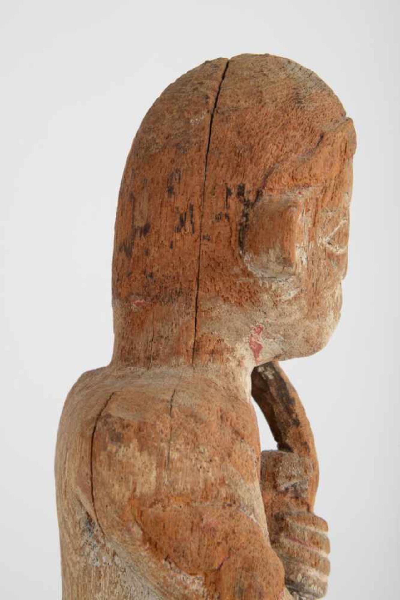 Weibliche Figur, Asien. Weibliche Figur auf stilisiertem Lotussockel, 20. Jahrhundert, Holz. Höhe - Bild 8 aus 15