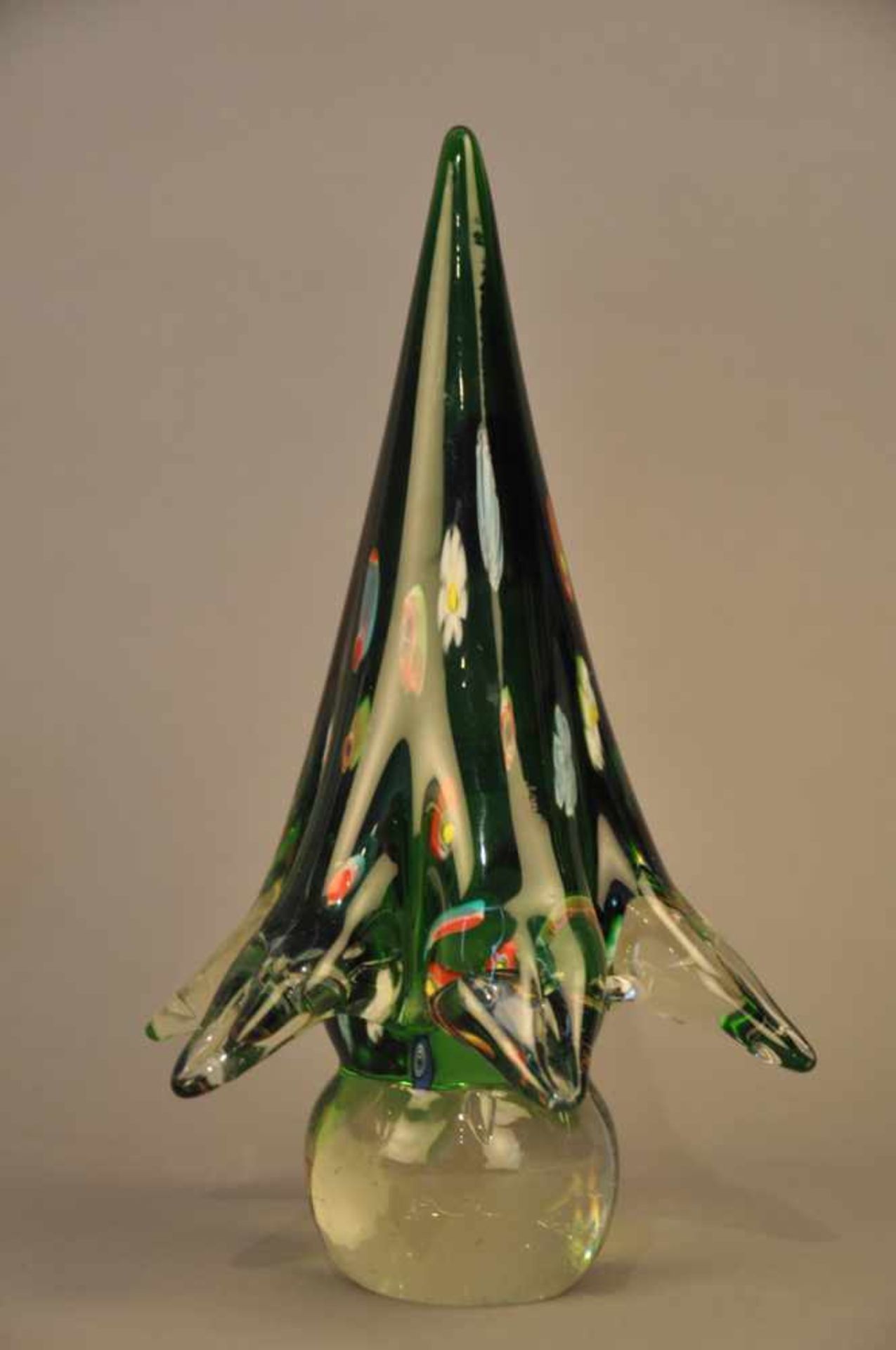 Glasobjekt "Christbaum". Grün überfangen, zerflossene Murrinen, unsigniert, wohl Dänemark 1970er - Bild 5 aus 5