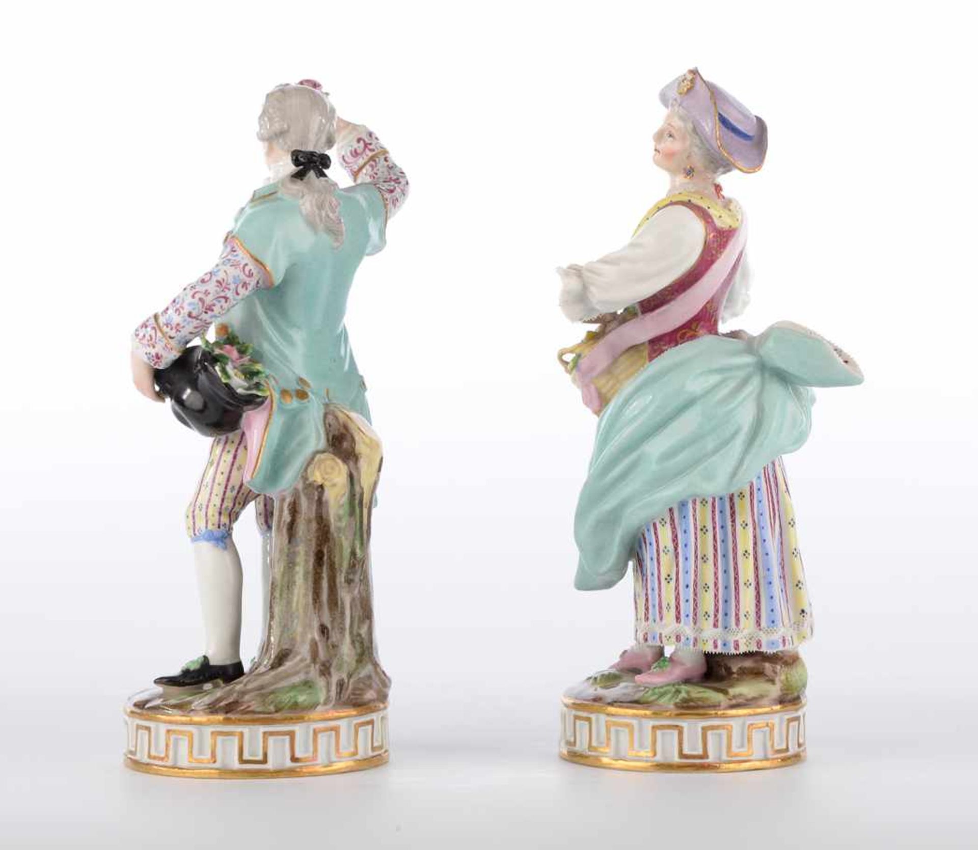 Gärtnerkinder. Zwei Figuren der Knaufzeit um 1850. Meissen, zugeschrieben. Polychrome Bemalung, - Bild 2 aus 5