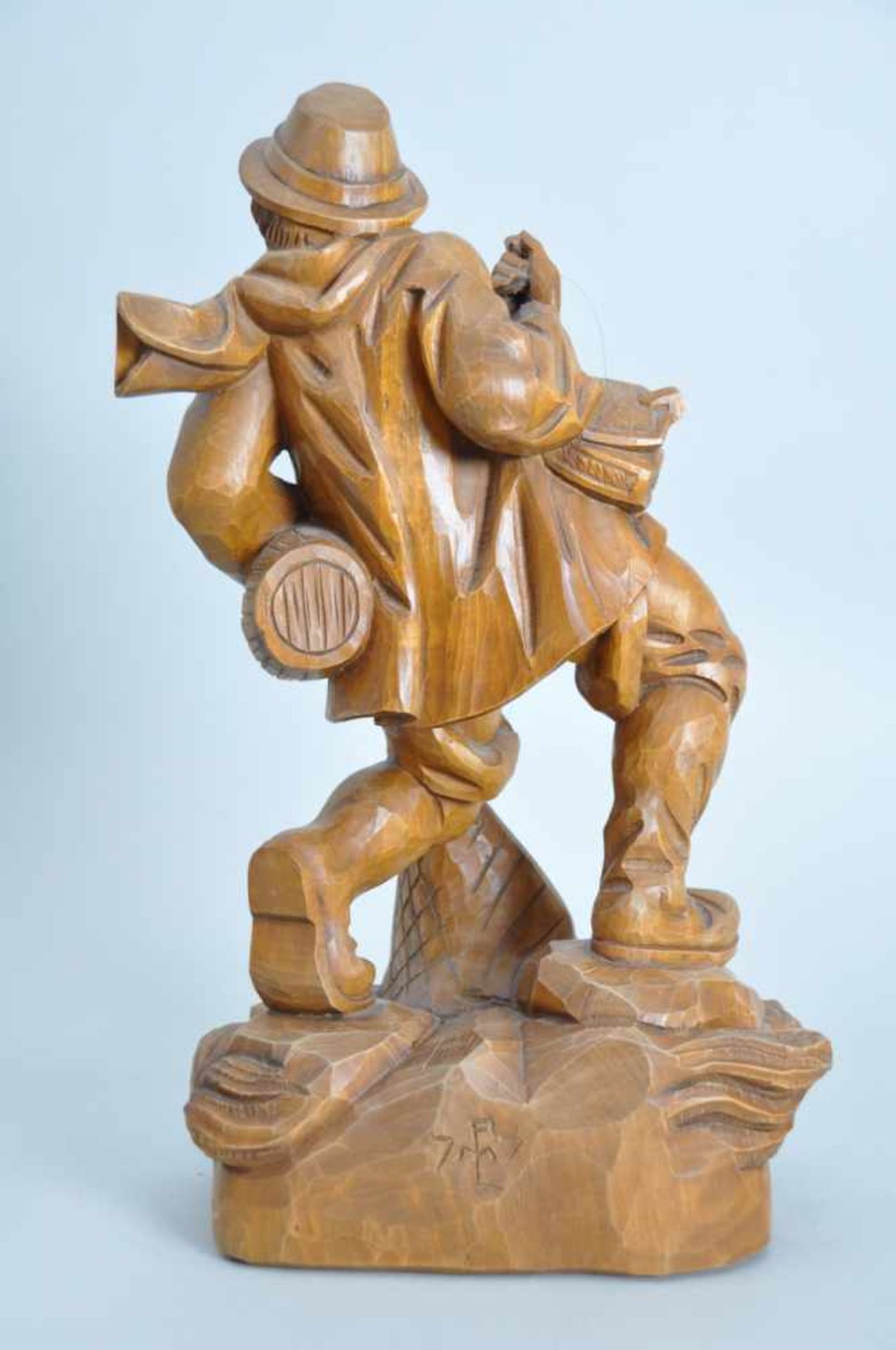 Bayrischer Angler mit Fang. Markus Reichmann (Holzschnitzer des 20. Jahrhunderts). Skulptur in - Image 9 of 9