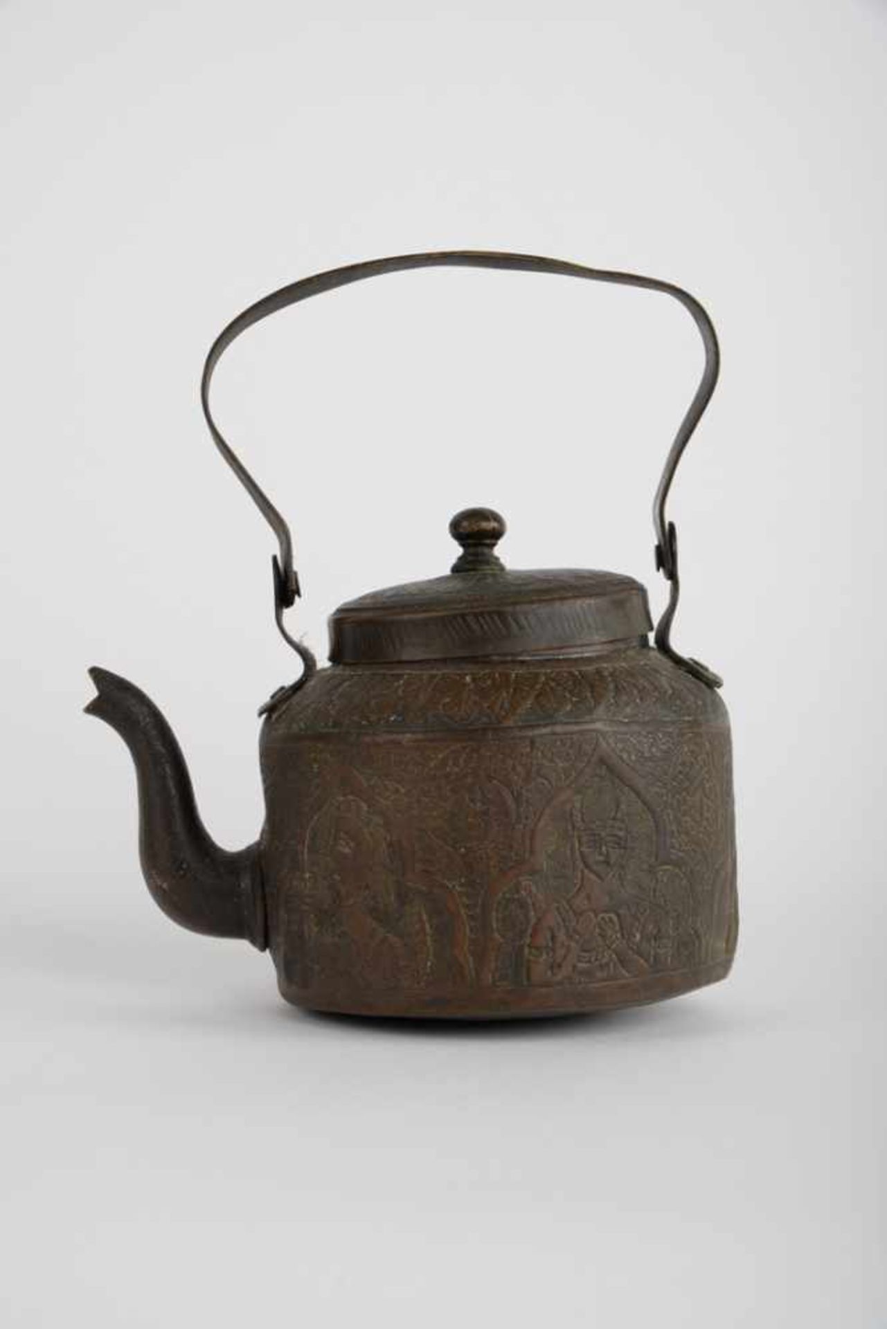 Teekessel. Asien / Indien. Bronze, umlaufend mit traditionellem Asia-Dekor graviert. Maße ca. 19 x - Image 5 of 21