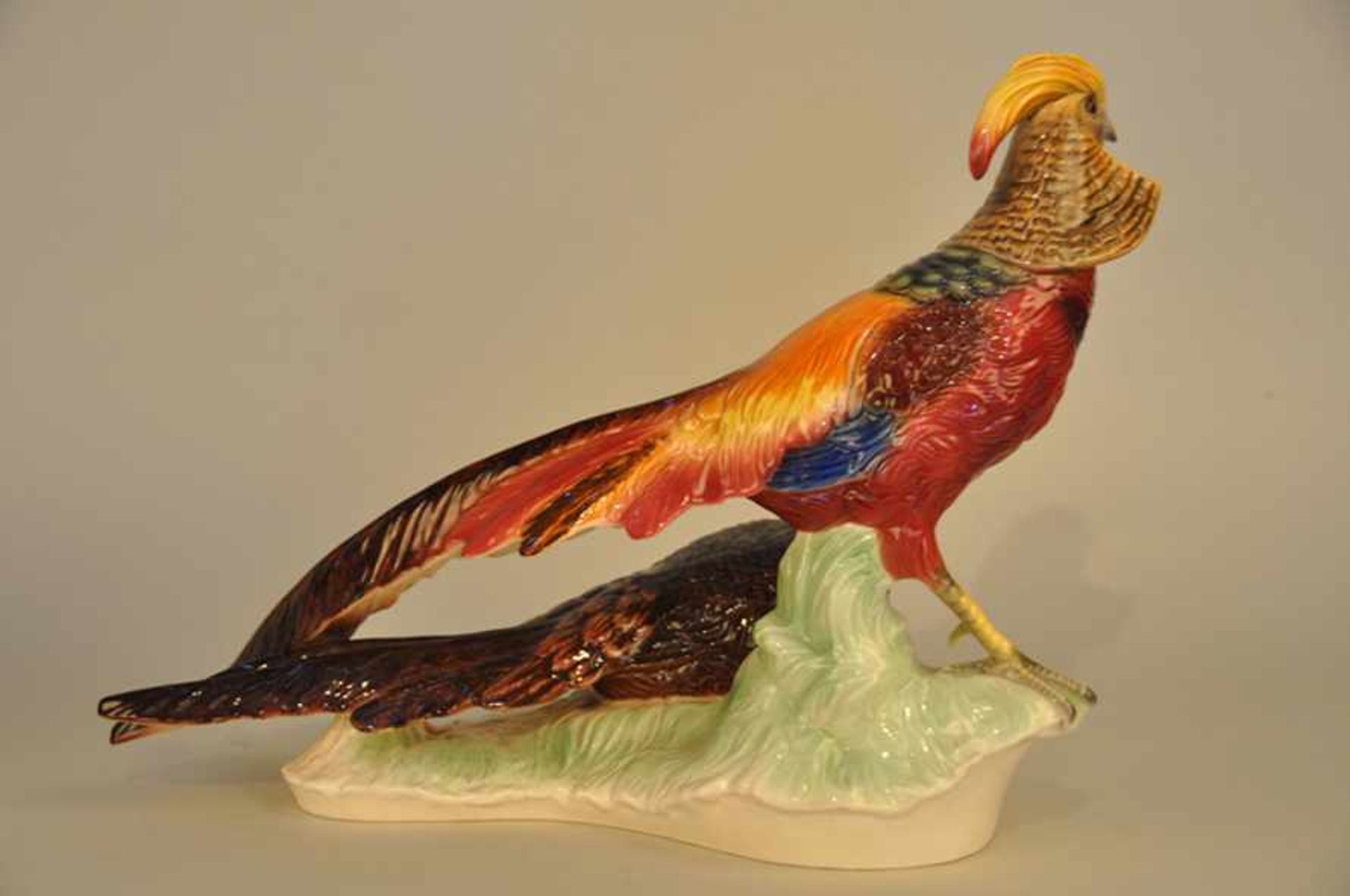 Fasanenpaar. Porzellanfigur, polychrome Bemalung. Cortendorf, 1950er Jahre. Länge ca. 42 cm, Höhe - Bild 5 aus 7