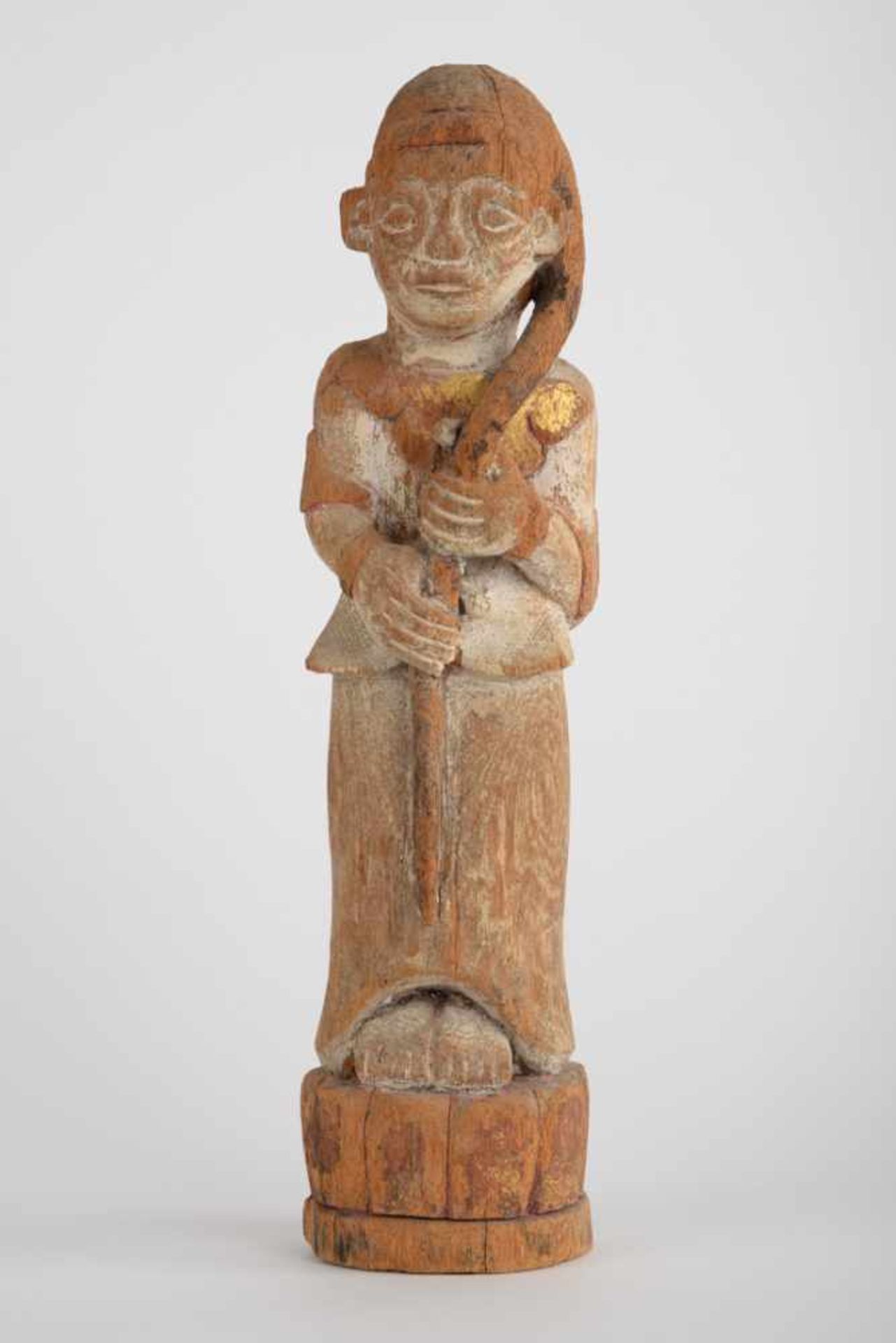 Weibliche Figur, Asien. Weibliche Figur auf stilisiertem Lotussockel, 20. Jahrhundert, Holz. Höhe