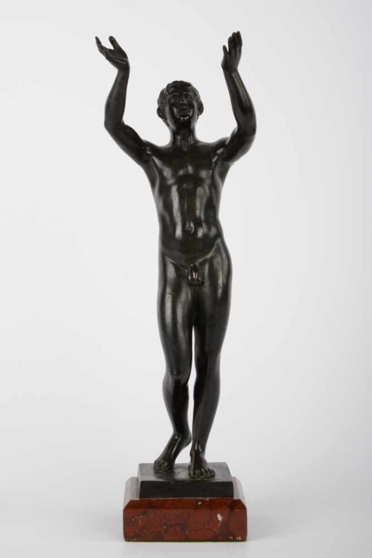 Der betende Knabe. Bronzeskulptur nach Boidas / Boedas. Grande Tour Objekt um 1900/10, ander Plinthe