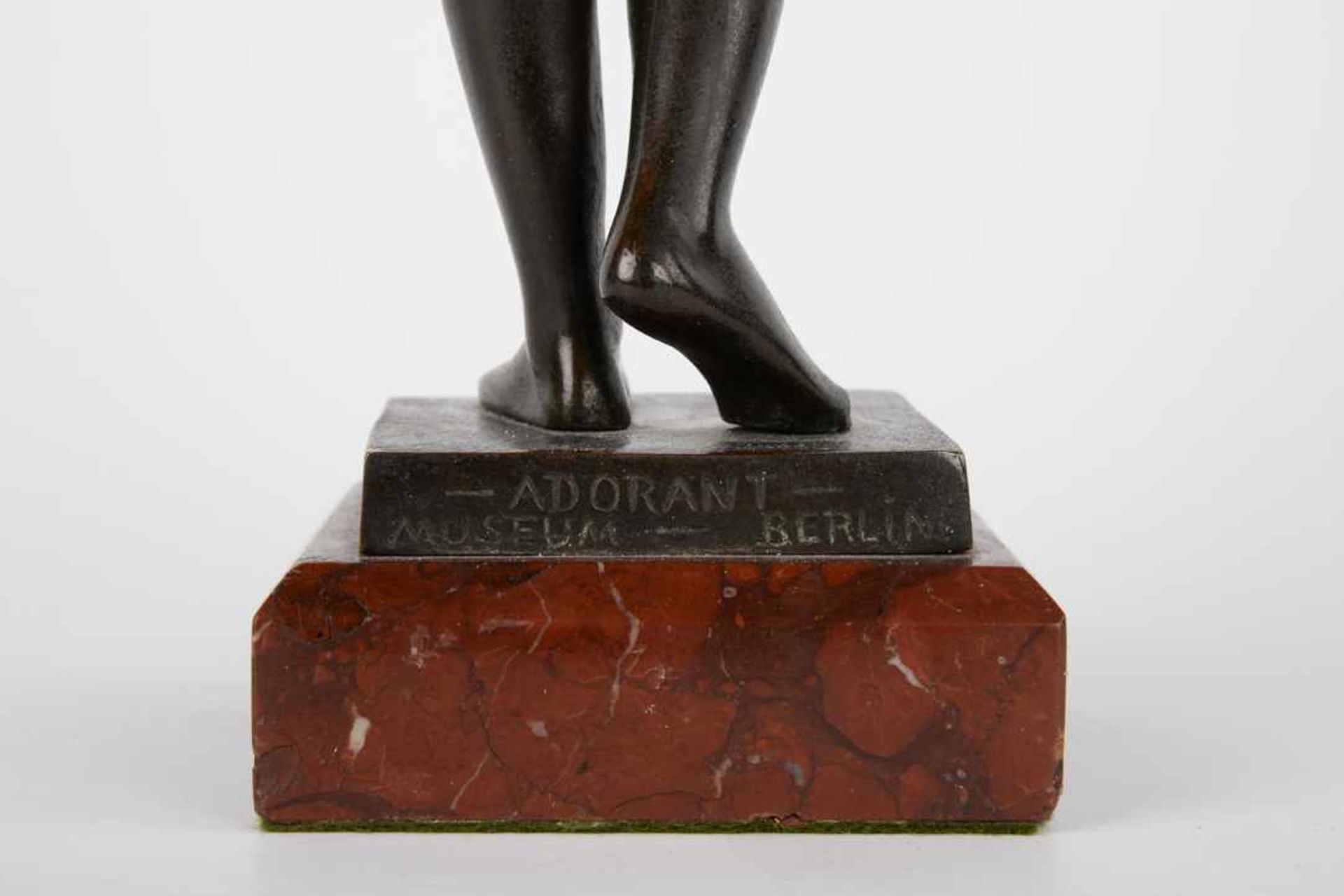 Der betende Knabe. Bronzeskulptur nach Boidas / Boedas. Grande Tour Objekt um 1900/10, ander Plinthe - Bild 4 aus 7
