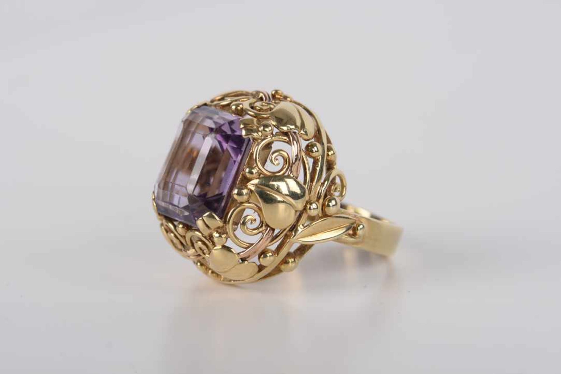 Amethyst-Ring585er Gelbgold, gestempelt Amethyst 12,5 x 11,2 mm Ringweite 54. Gesamtgewicht ca. 9, - Bild 7 aus 7