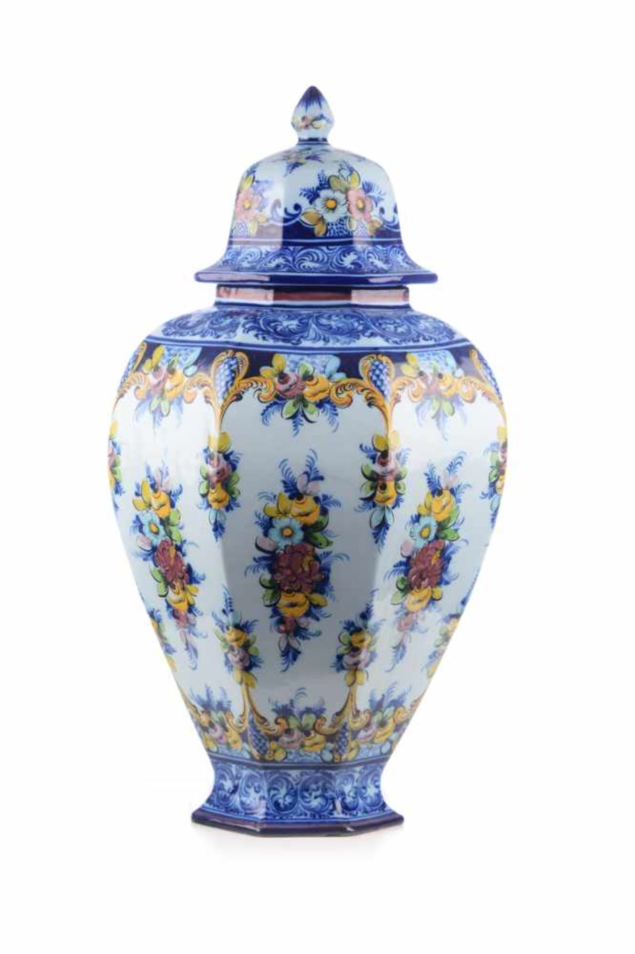 Keramik-Bodenvase, wohl Portugal.Große facettierte Vase mit floraler Malerei, Unterglasur. Datierung
