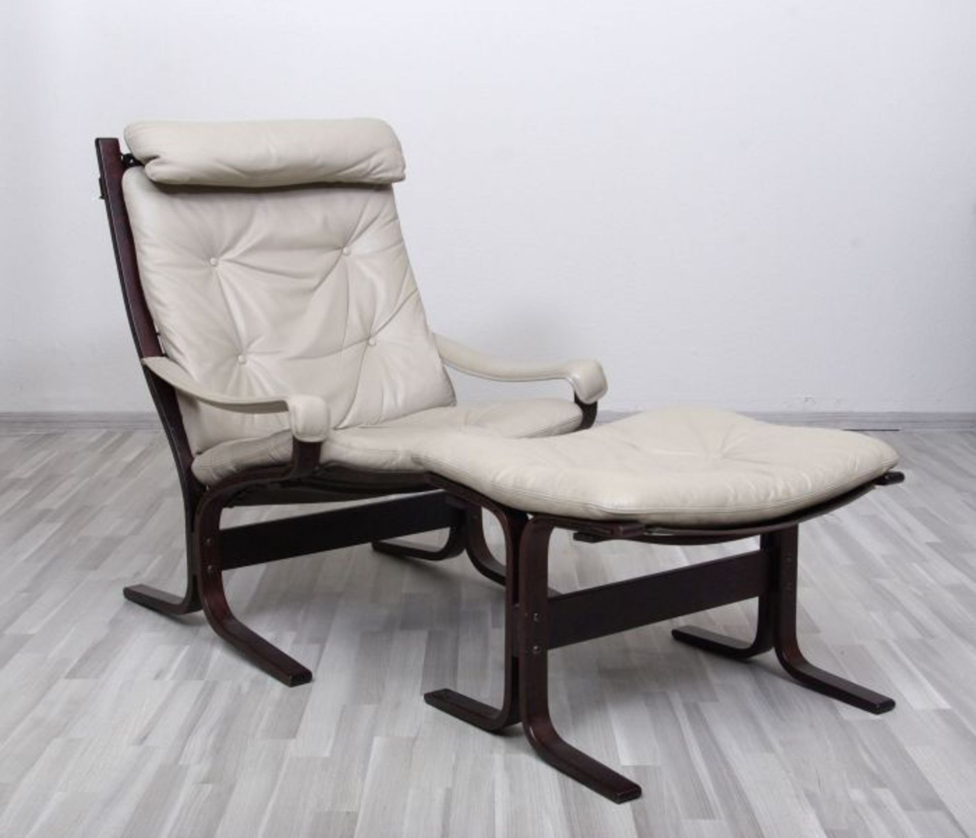 Ingmar Relling (1920 - 2002)Sessel mit Ottoman, Westnofa Furniture, Norwegen, 2.Hälfte 20.Jh.,