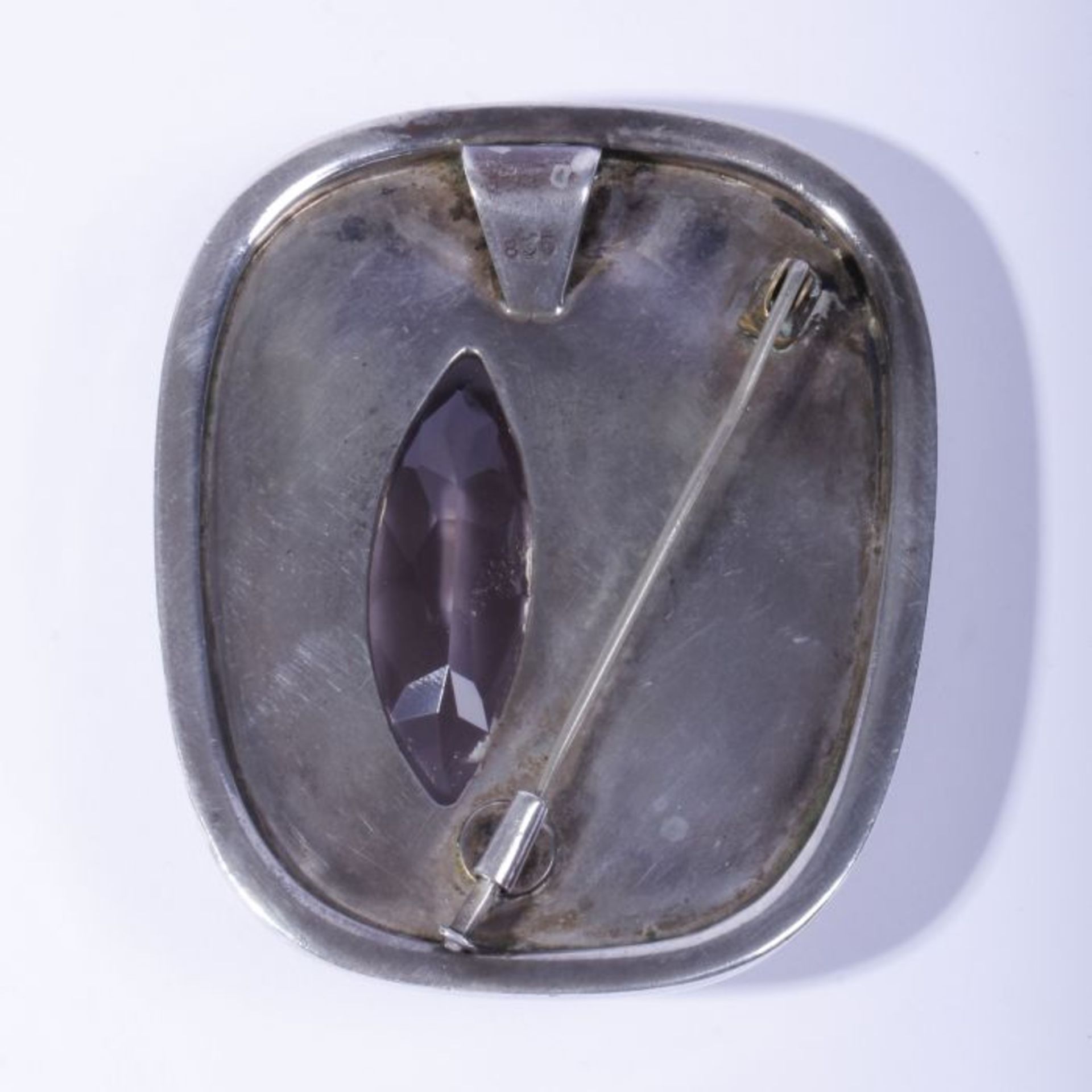 Brosche/Anhänger835er Silber, trapezförmige Form mit abgerundeten Ecken, großer ovaler, facettierter - Image 2 of 2