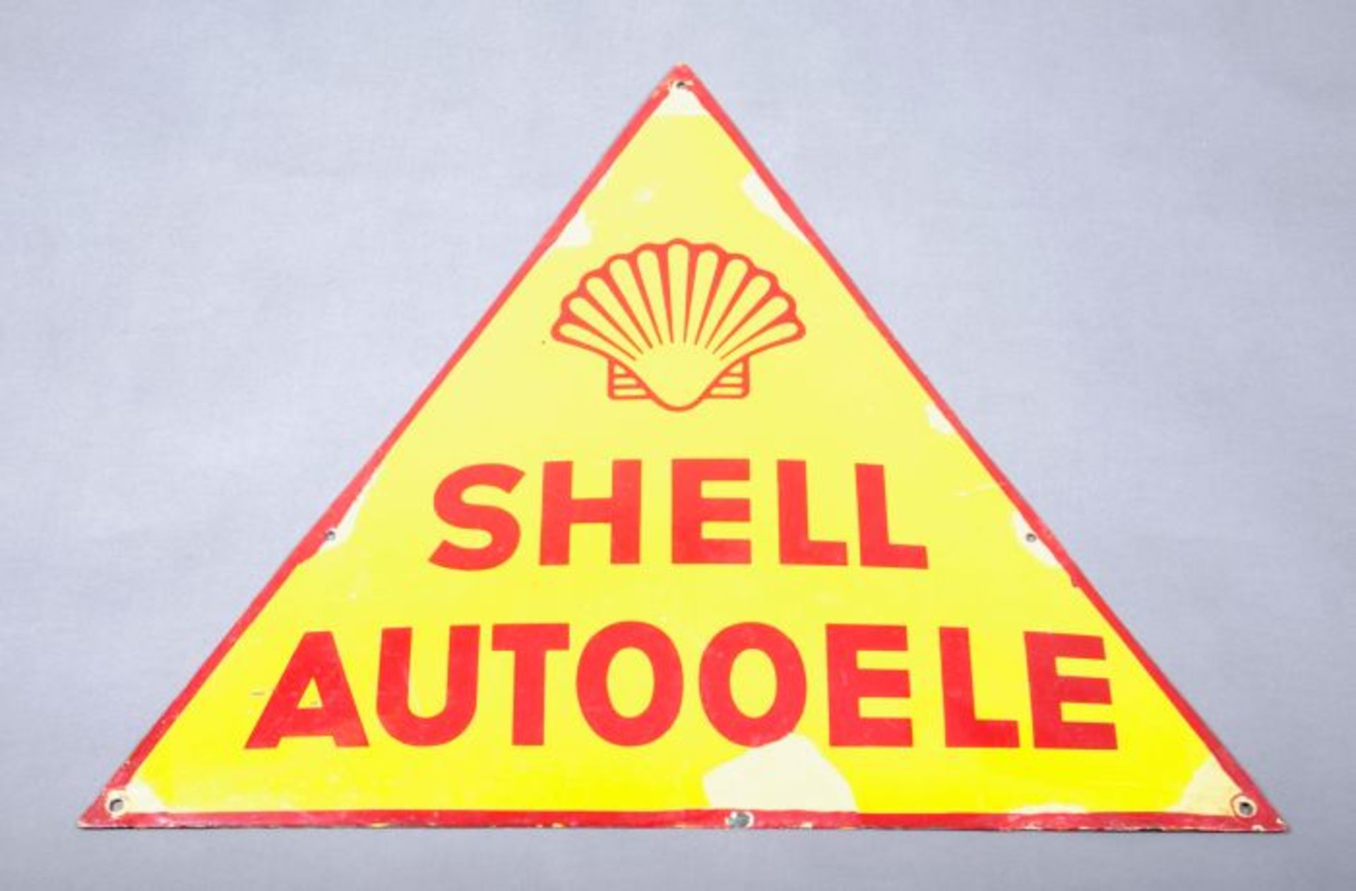 "Shell Autooele" -Werbetafeldeutsch, 1950er/60er Jahre, Dreiecksform, Metall, gelb/rot emailliert,