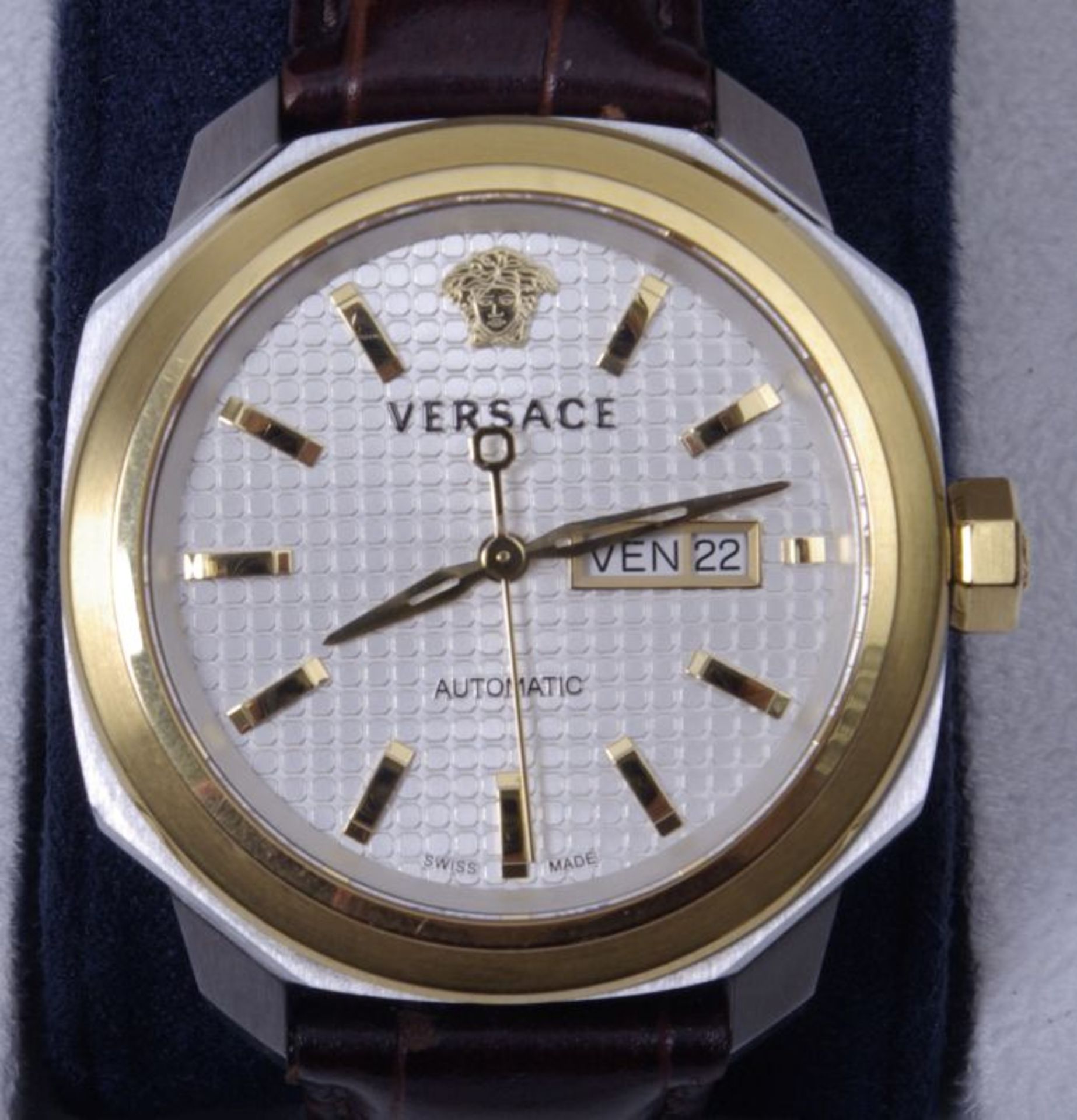 Versace Automatik ArmbanduhrHerrenarmbanduhr, Versage, Stahl Gold Gehäuse, Glasboden, Waffeldekor