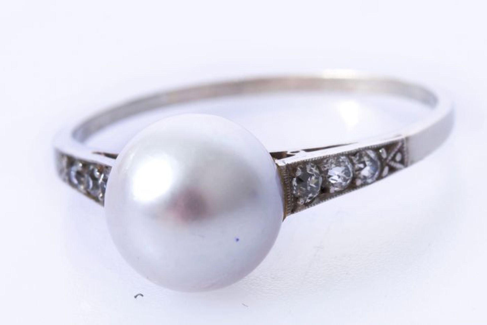 Ring Art Deco aus 585 Weißgold mit Diamanten und PerleArt Deco Ring, 585 Weißold mit Diamanten und